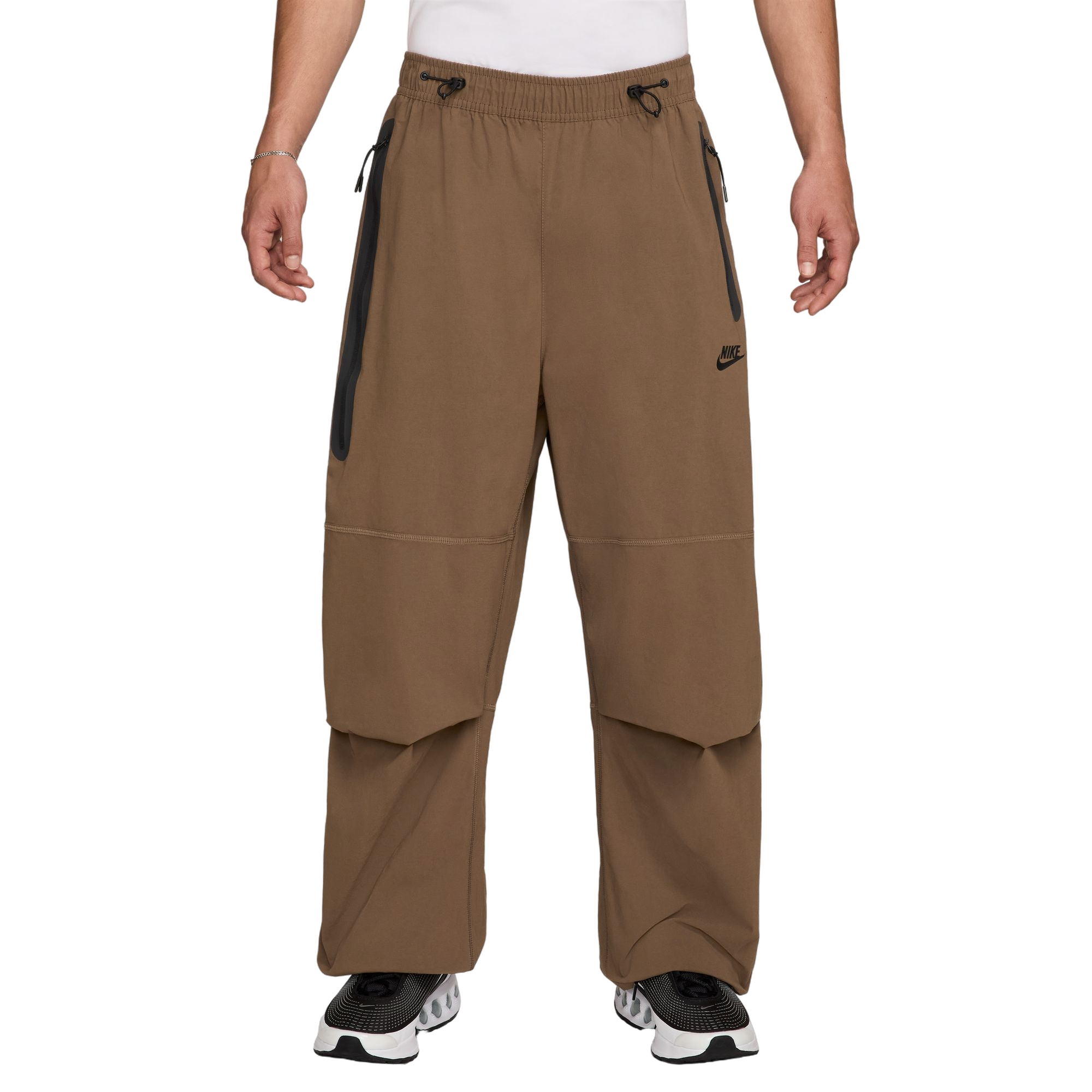 Color: BROWN/BLACK
