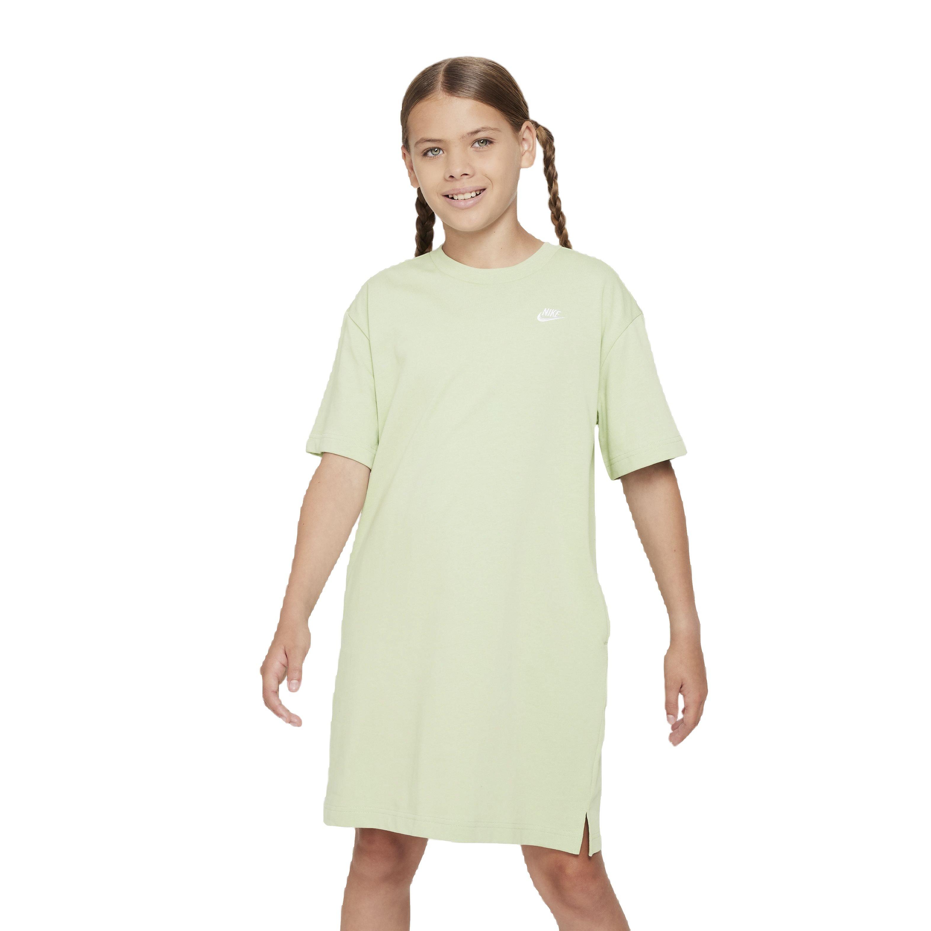 Color: LT GREEN