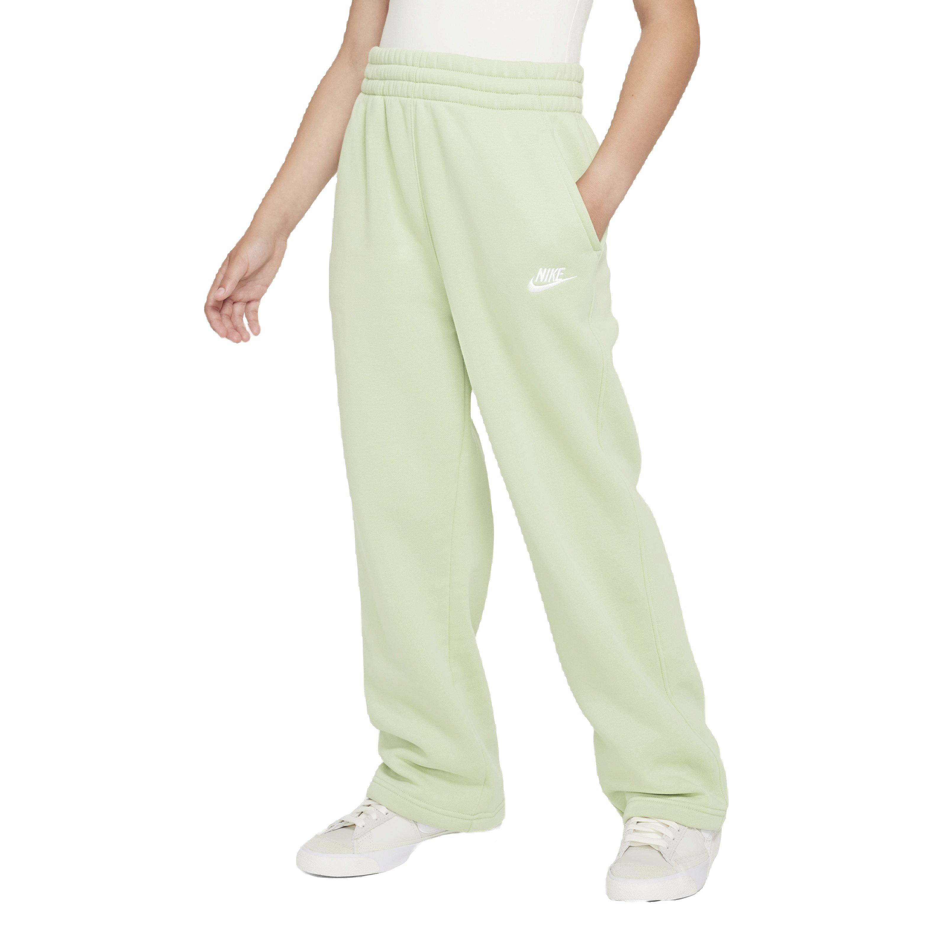 Color: LT GREEN