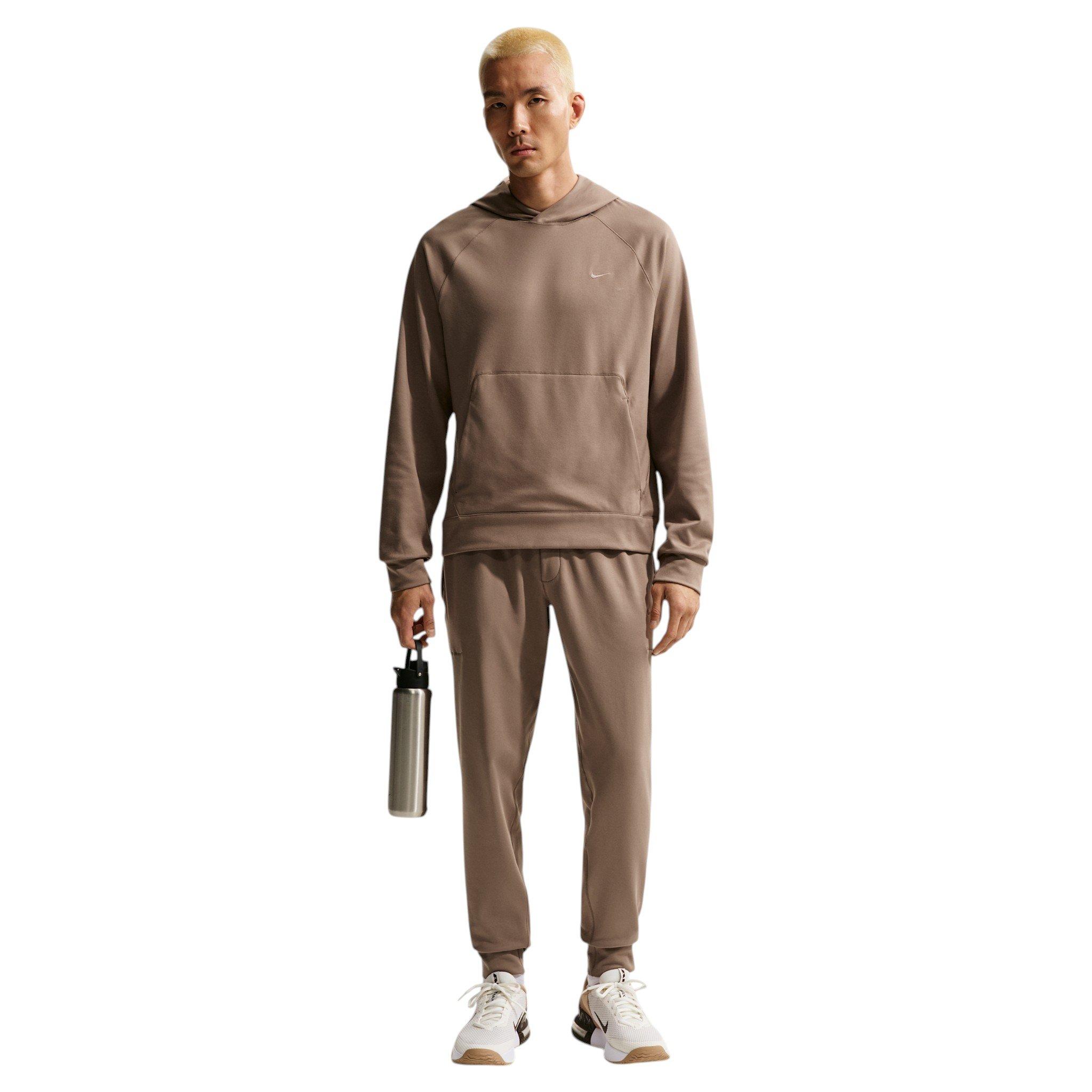Color: BROWN
