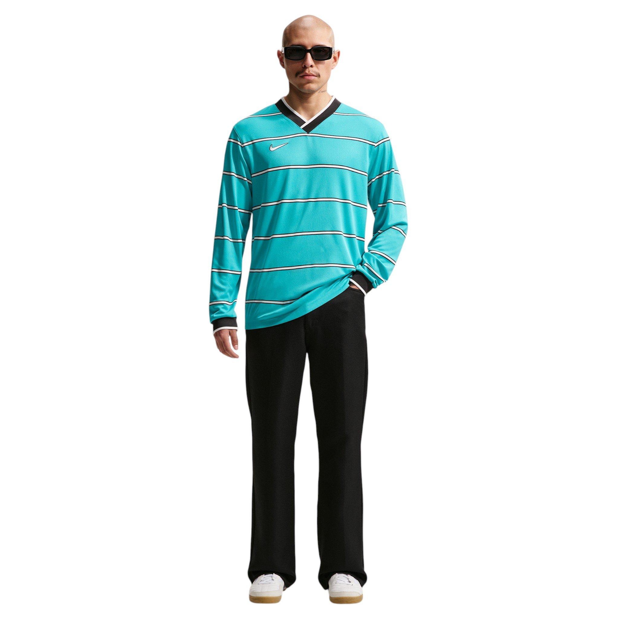 Color: BLUE