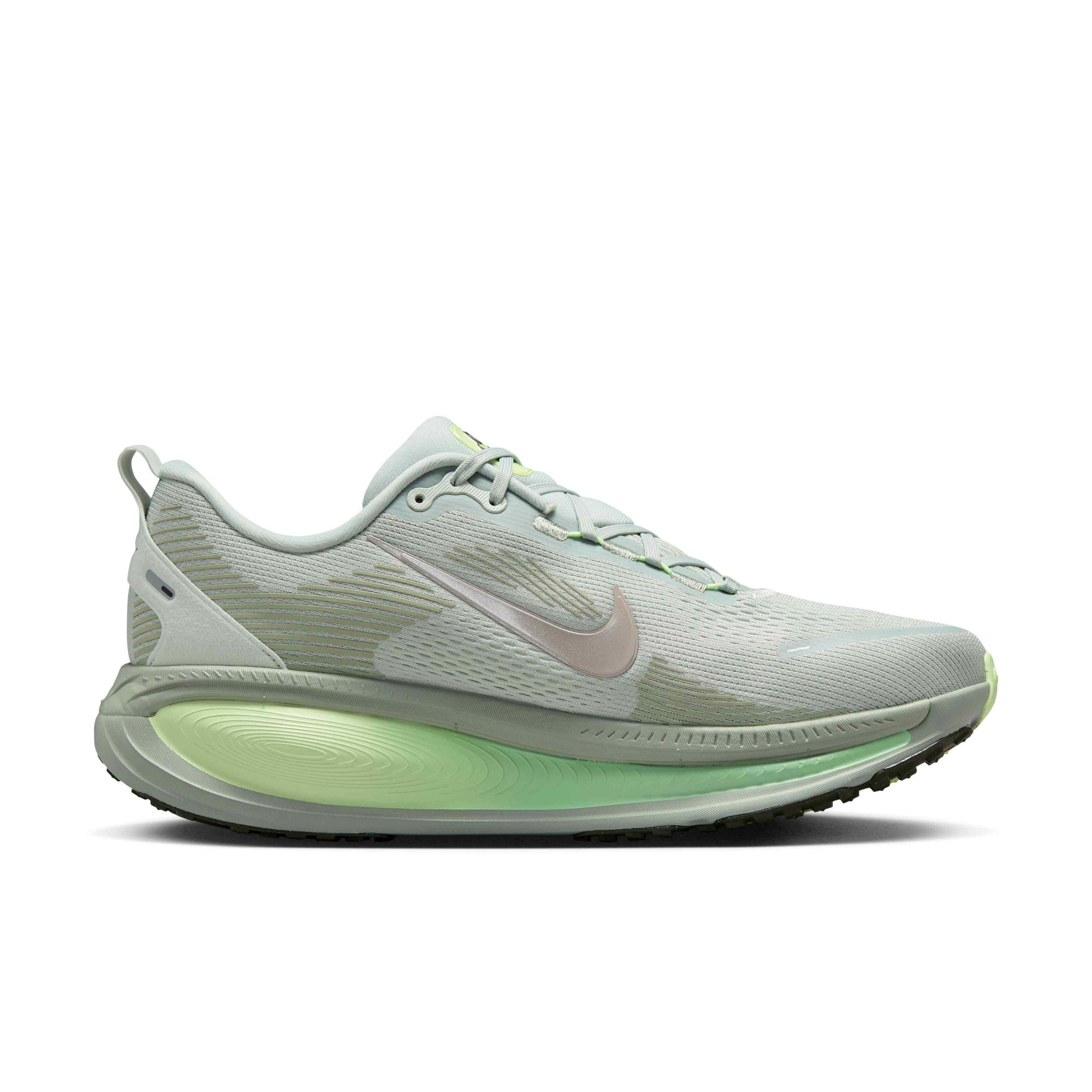 Color: LT SILVER/VOLT/OLIVE/GREY