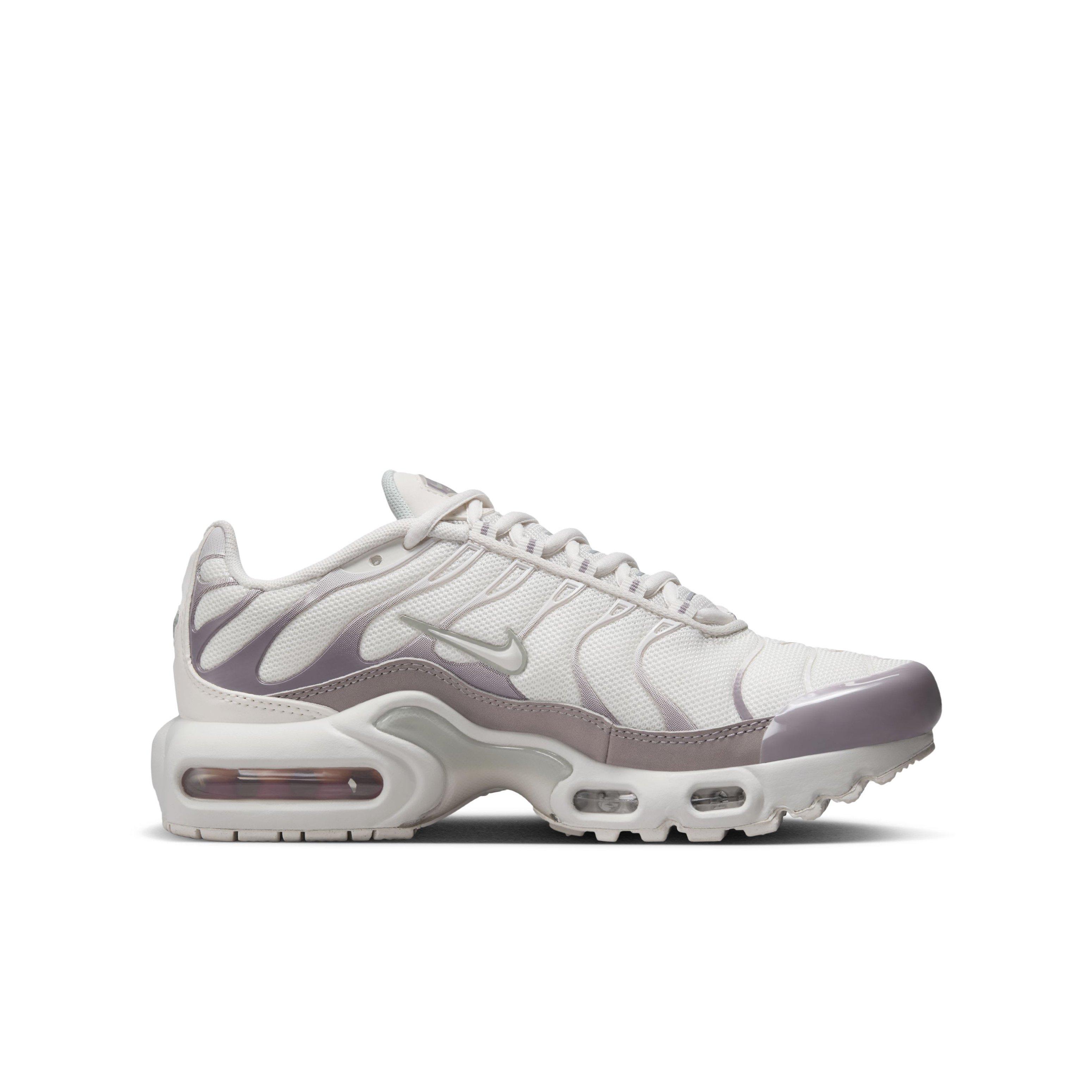 Color: SAIL/LT SILVER/LT VIOLET/PHANTOM