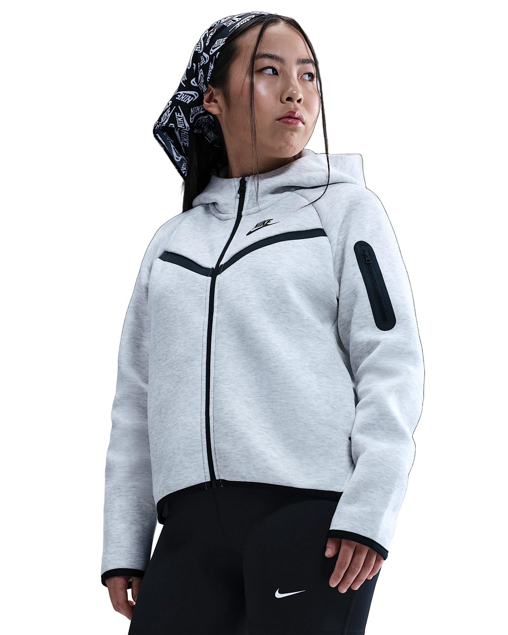 Color: GREY