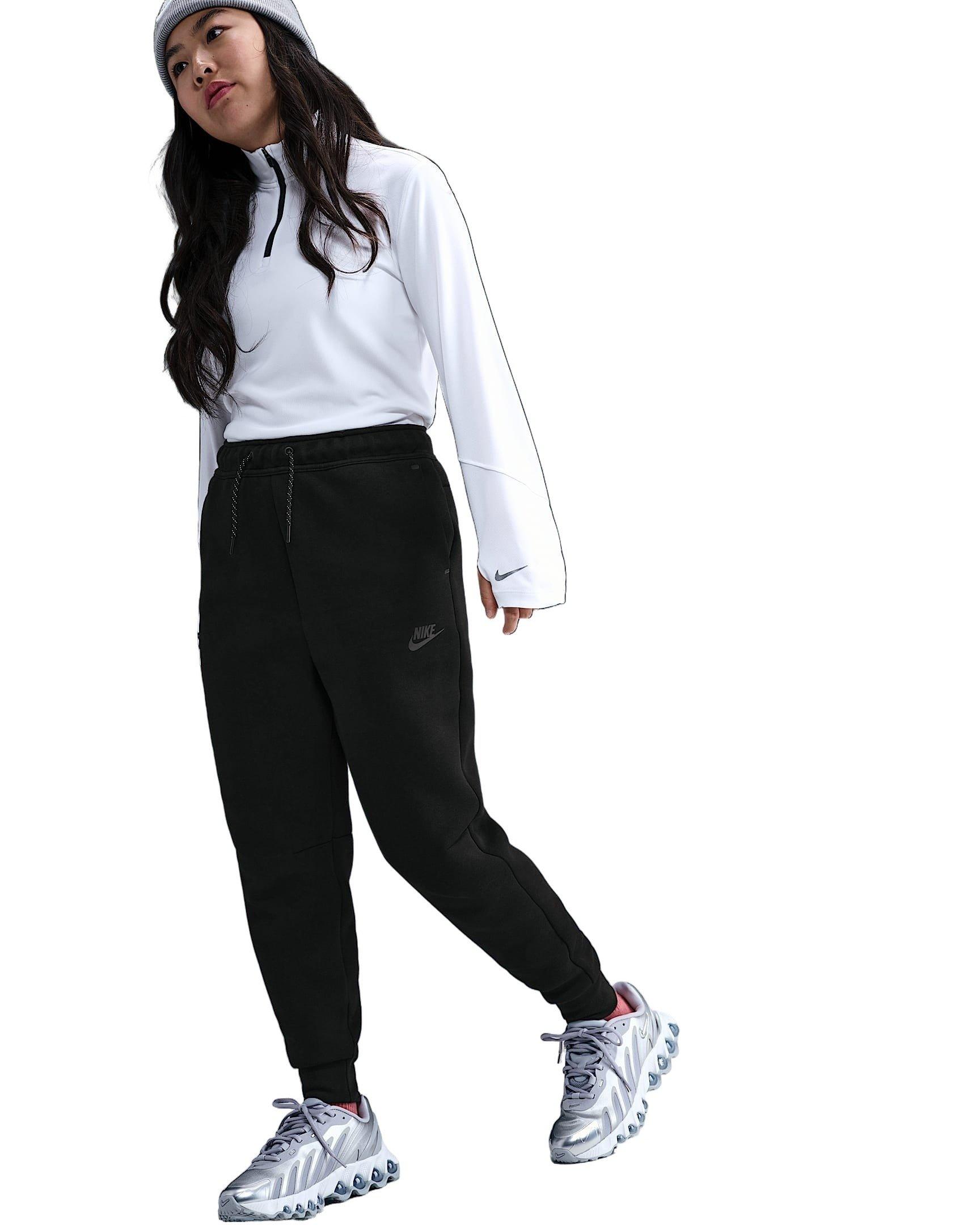 Color: BLACK