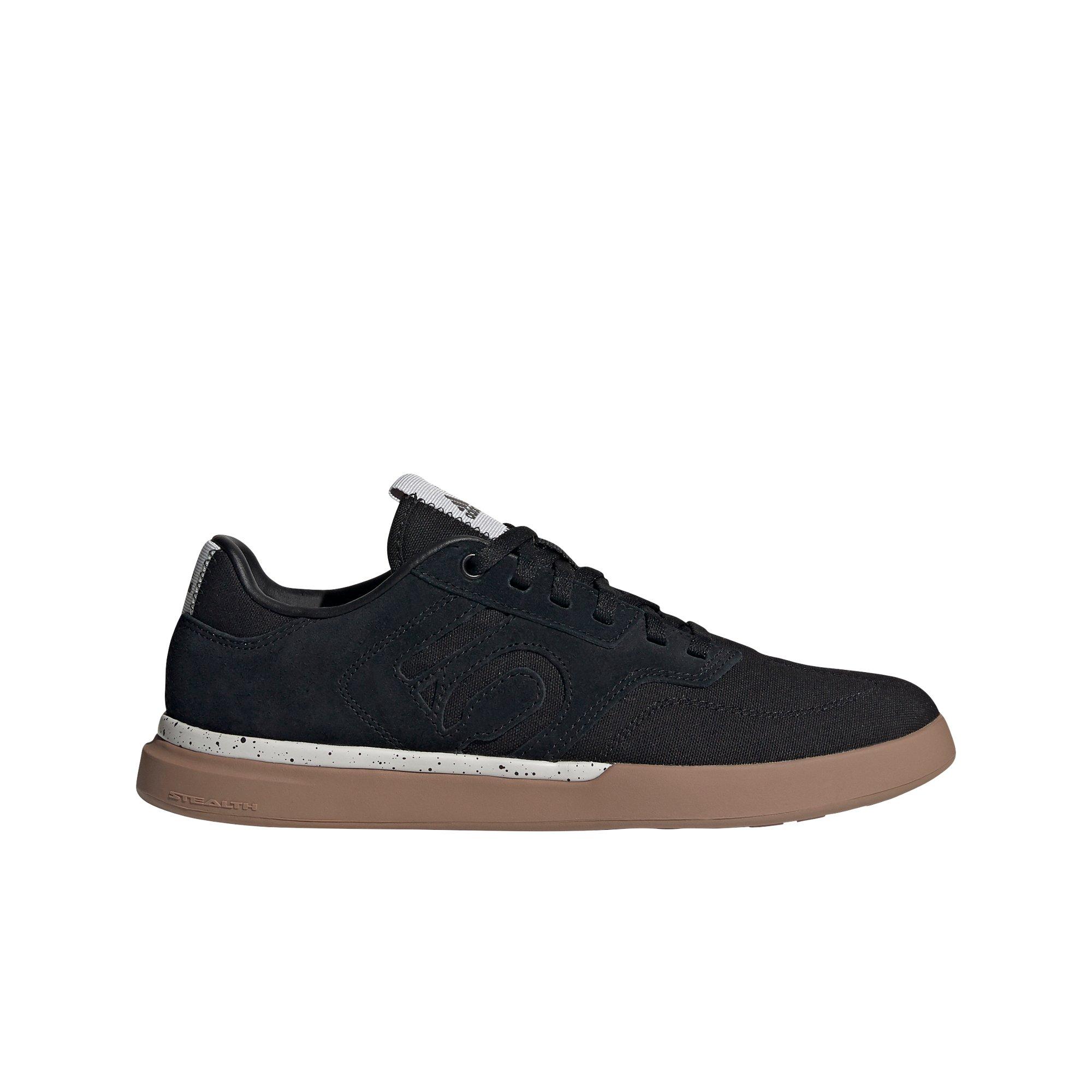 Color: BLACK