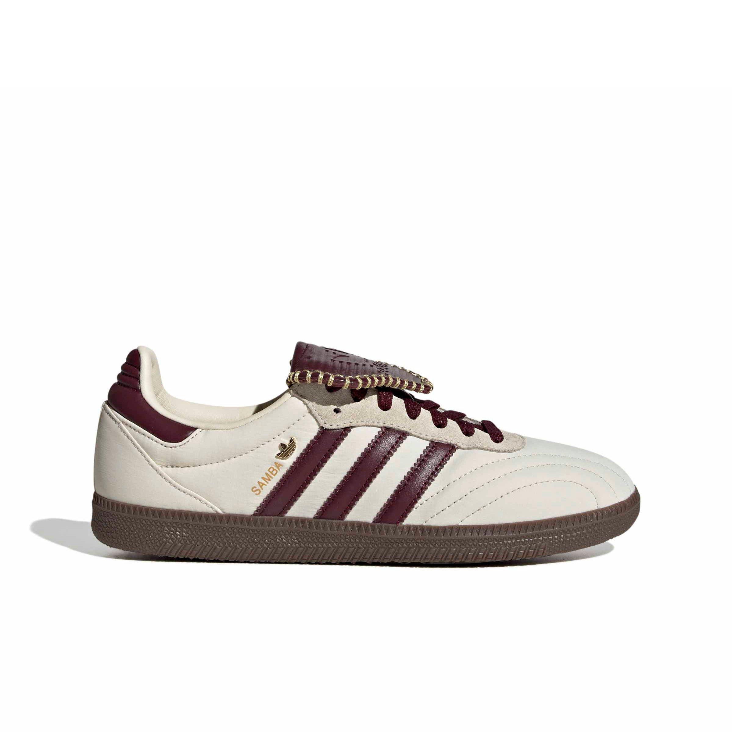 Color: CREAM/MAROON/GOLD