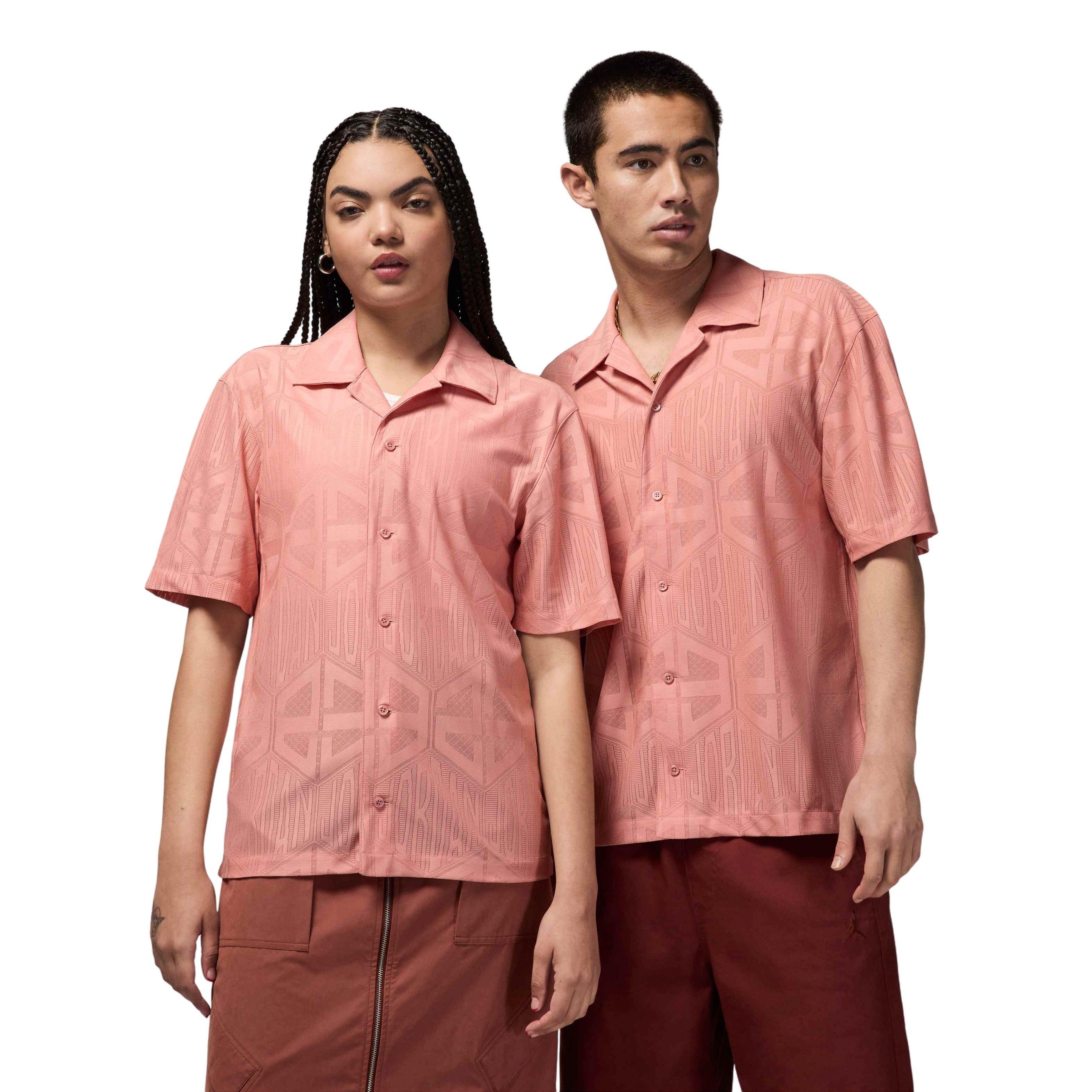 Color: PINK