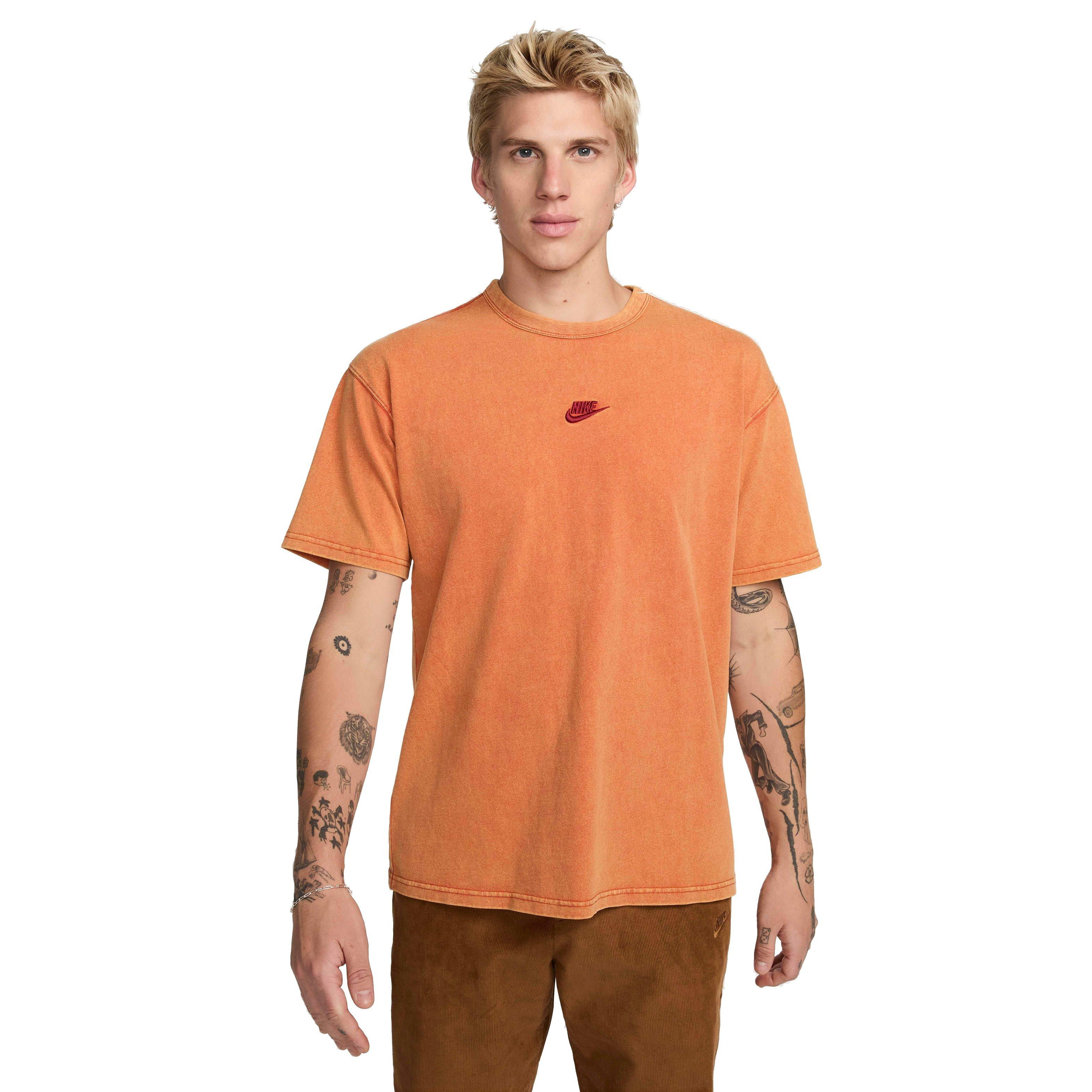 Color: RED
