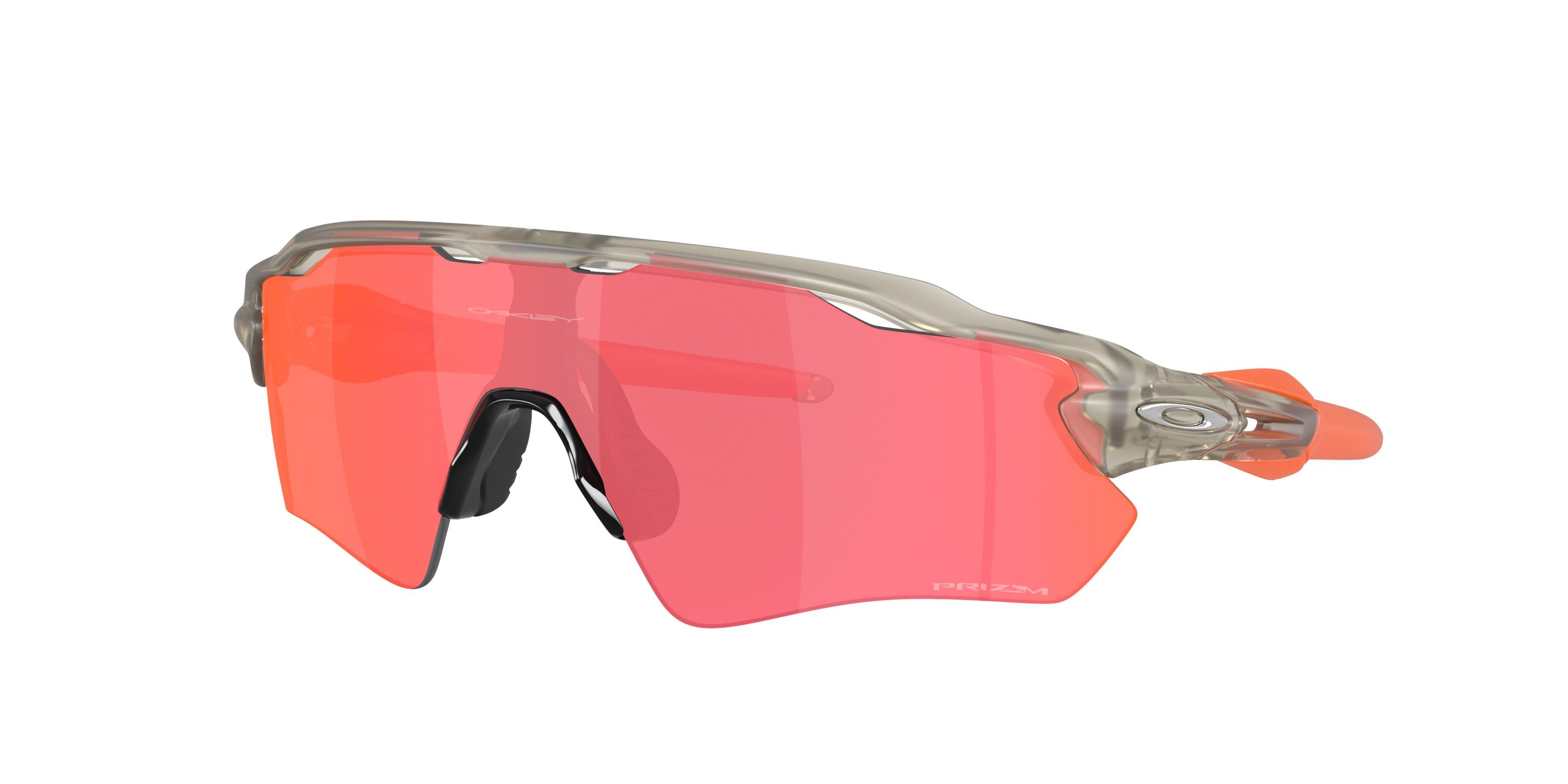 Color: GREY/RED