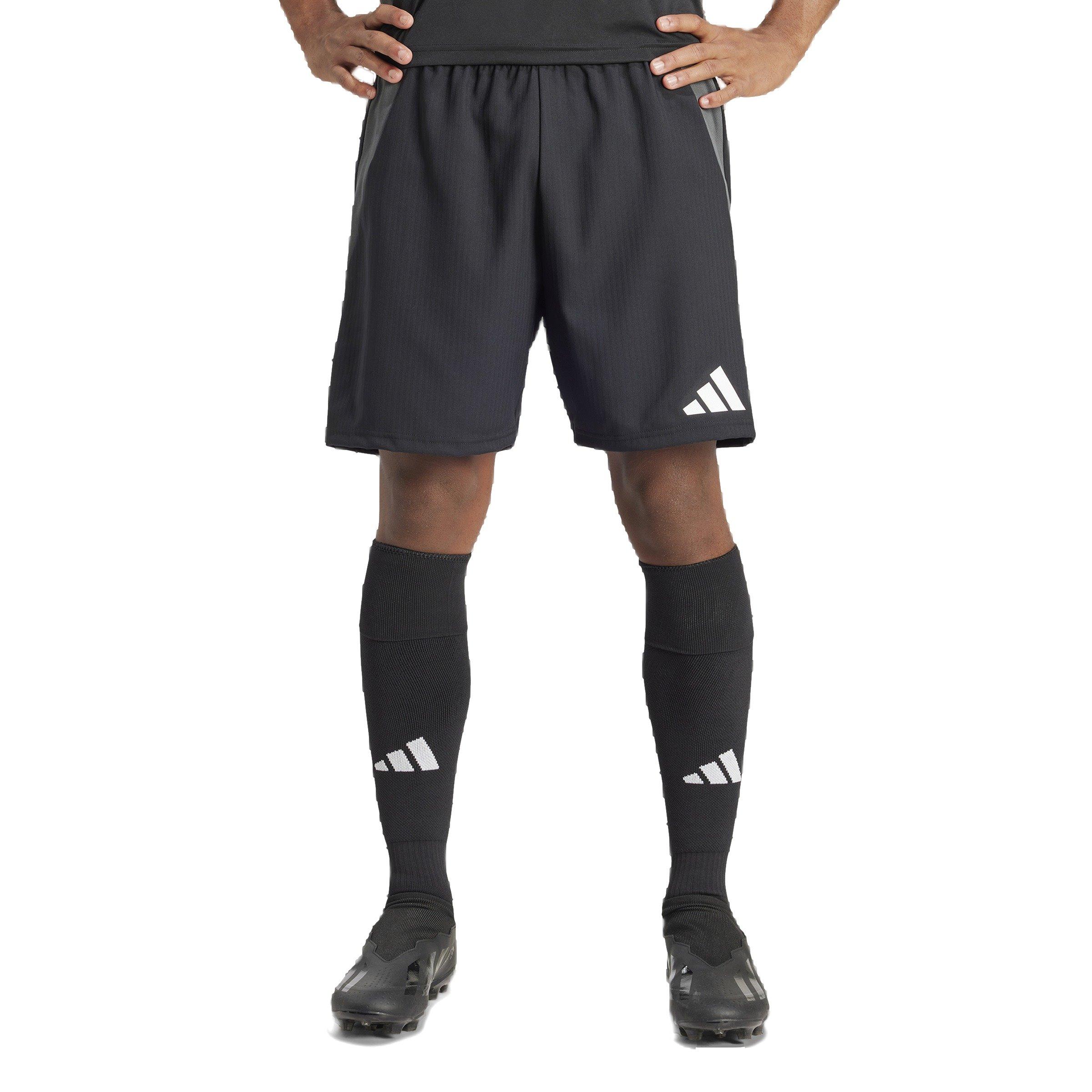 Color: BLACK