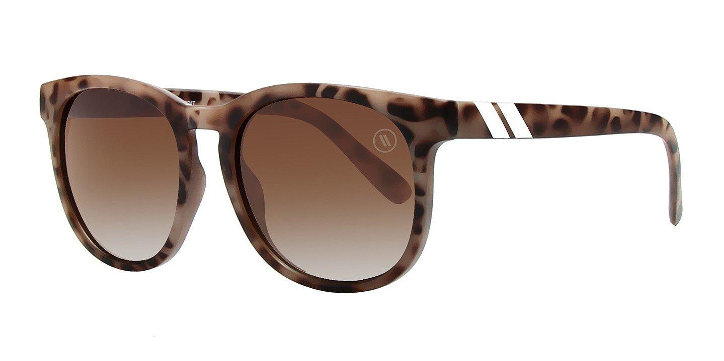 Color: BROWN