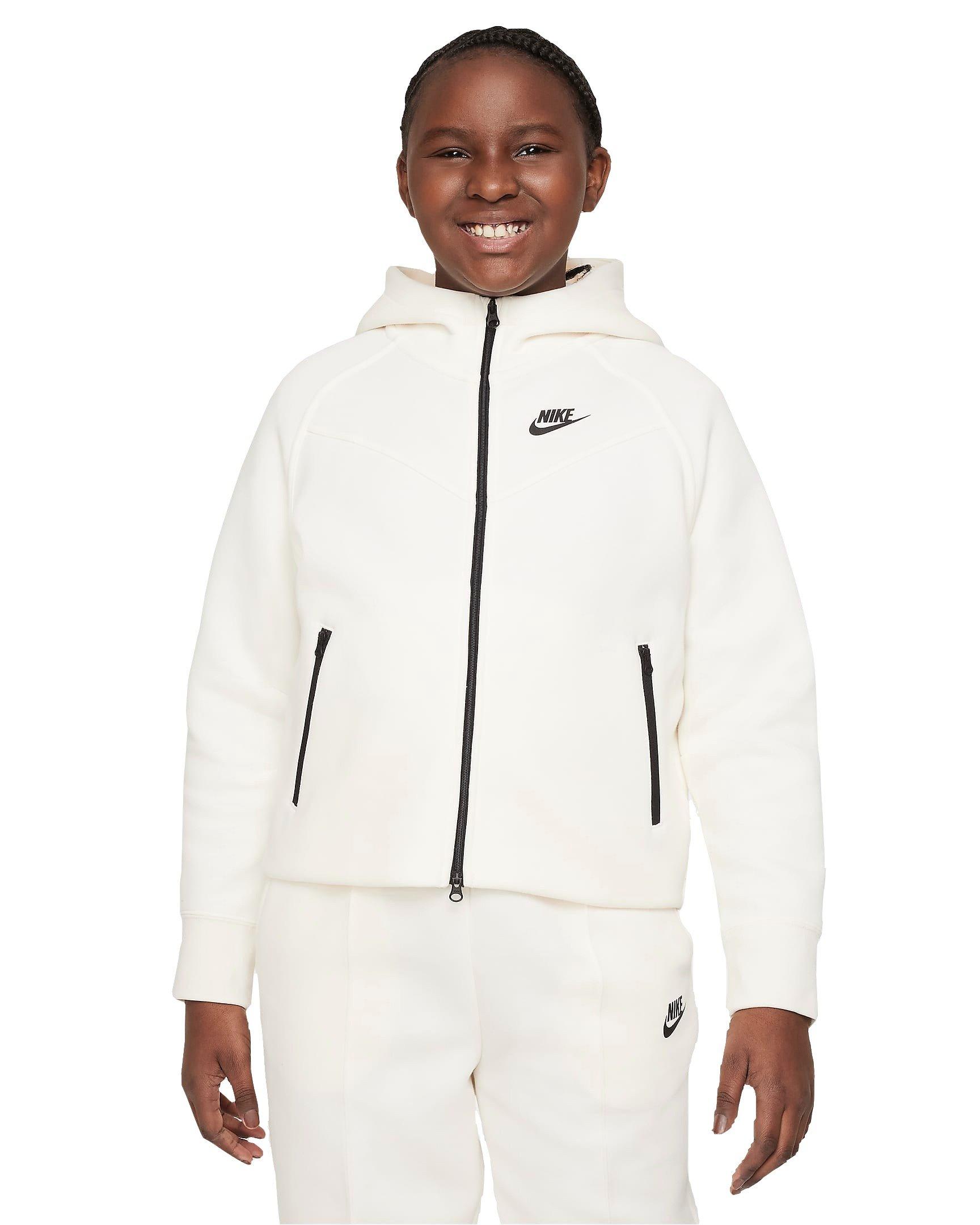 Color: WHITE