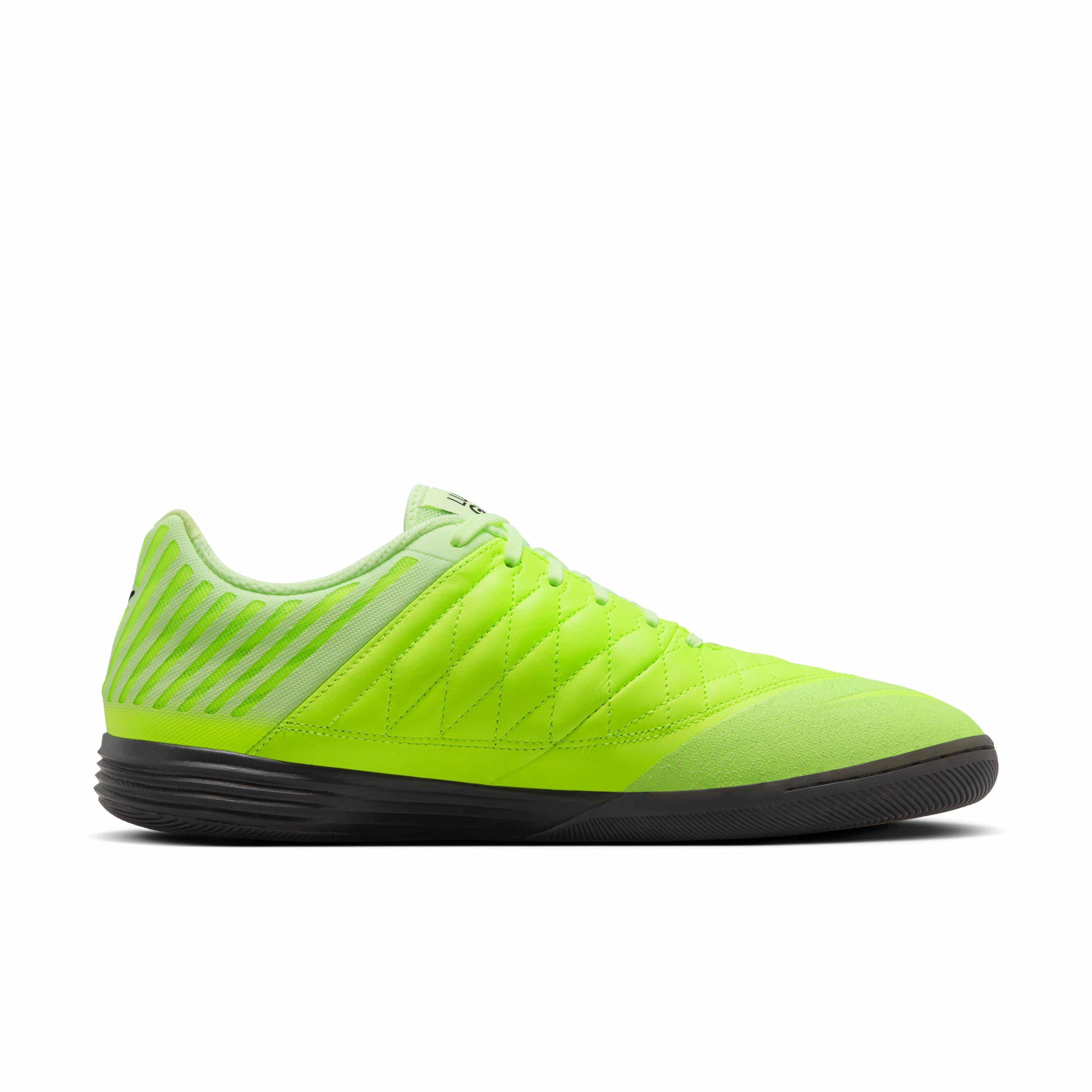 Color: BLACK/VOLT