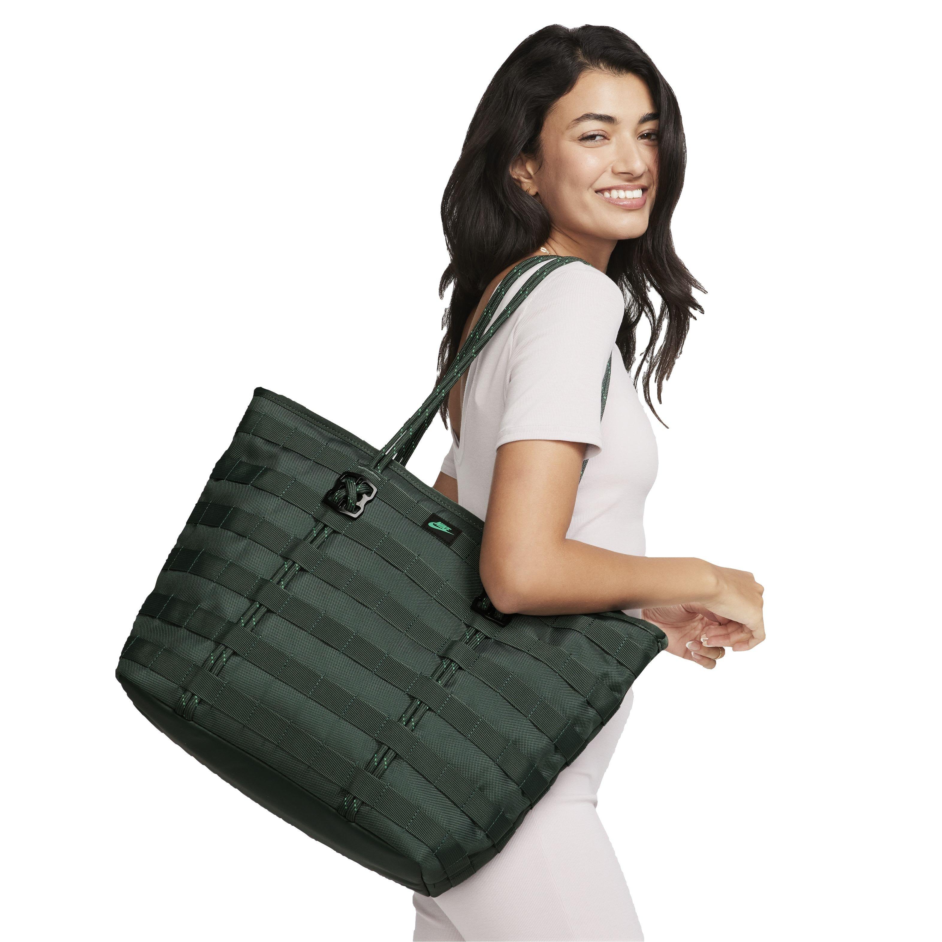 Color: GREEN