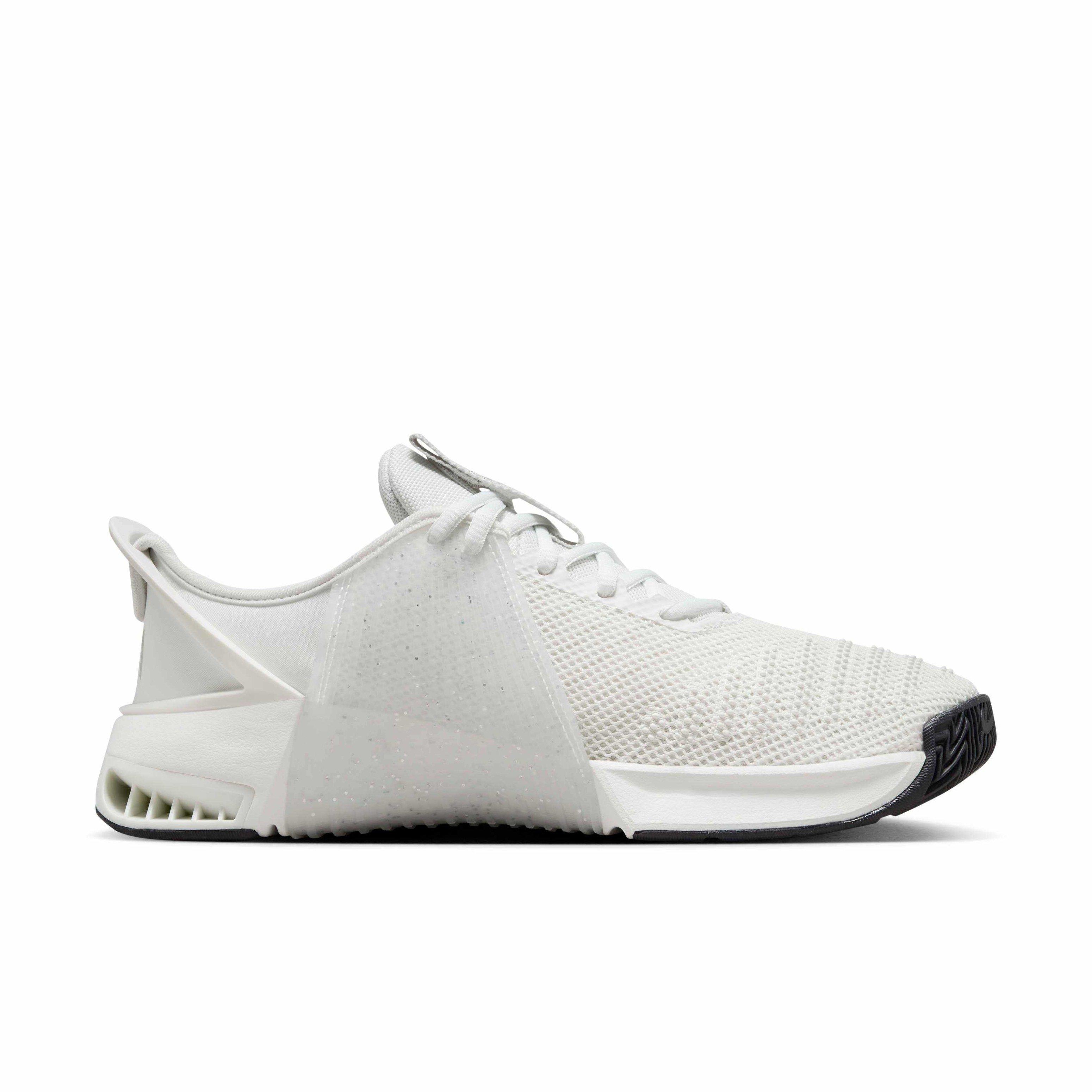 Color: WHITE/SAIL/BLACK/SILVER