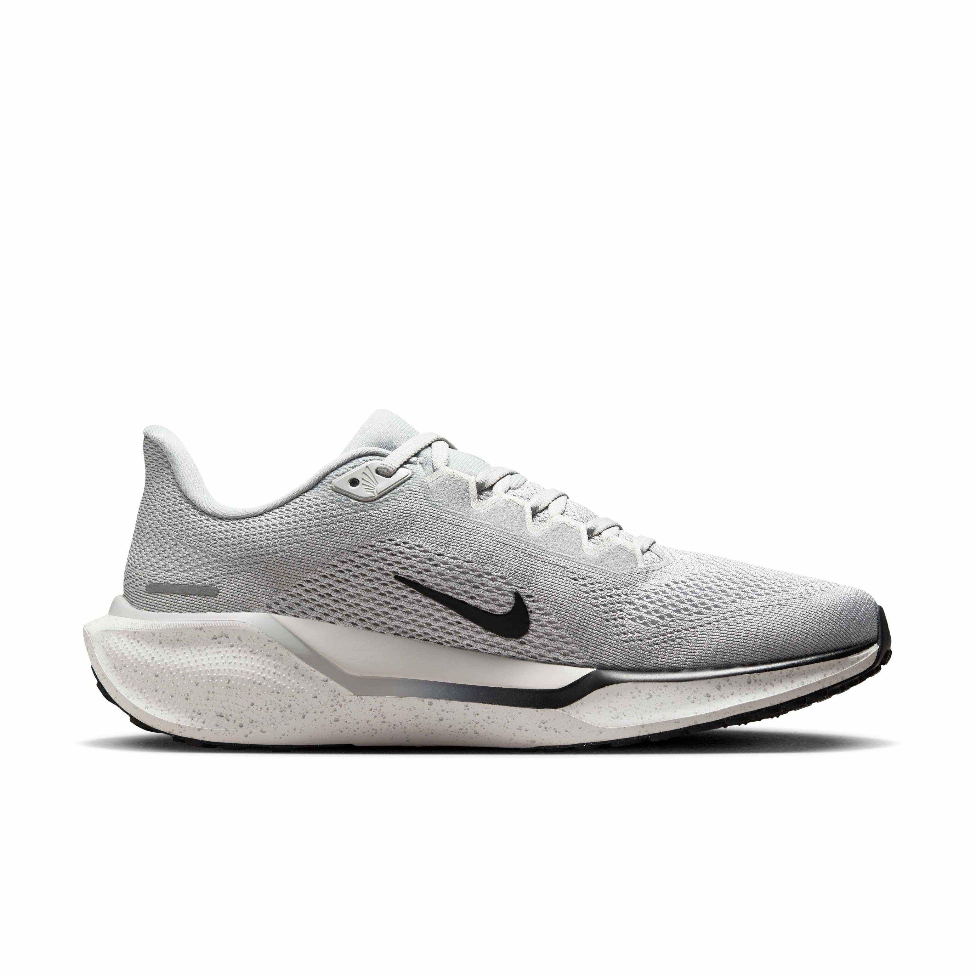 Color: LT GREY/PLATINUM/DK RAISIN/BLACK