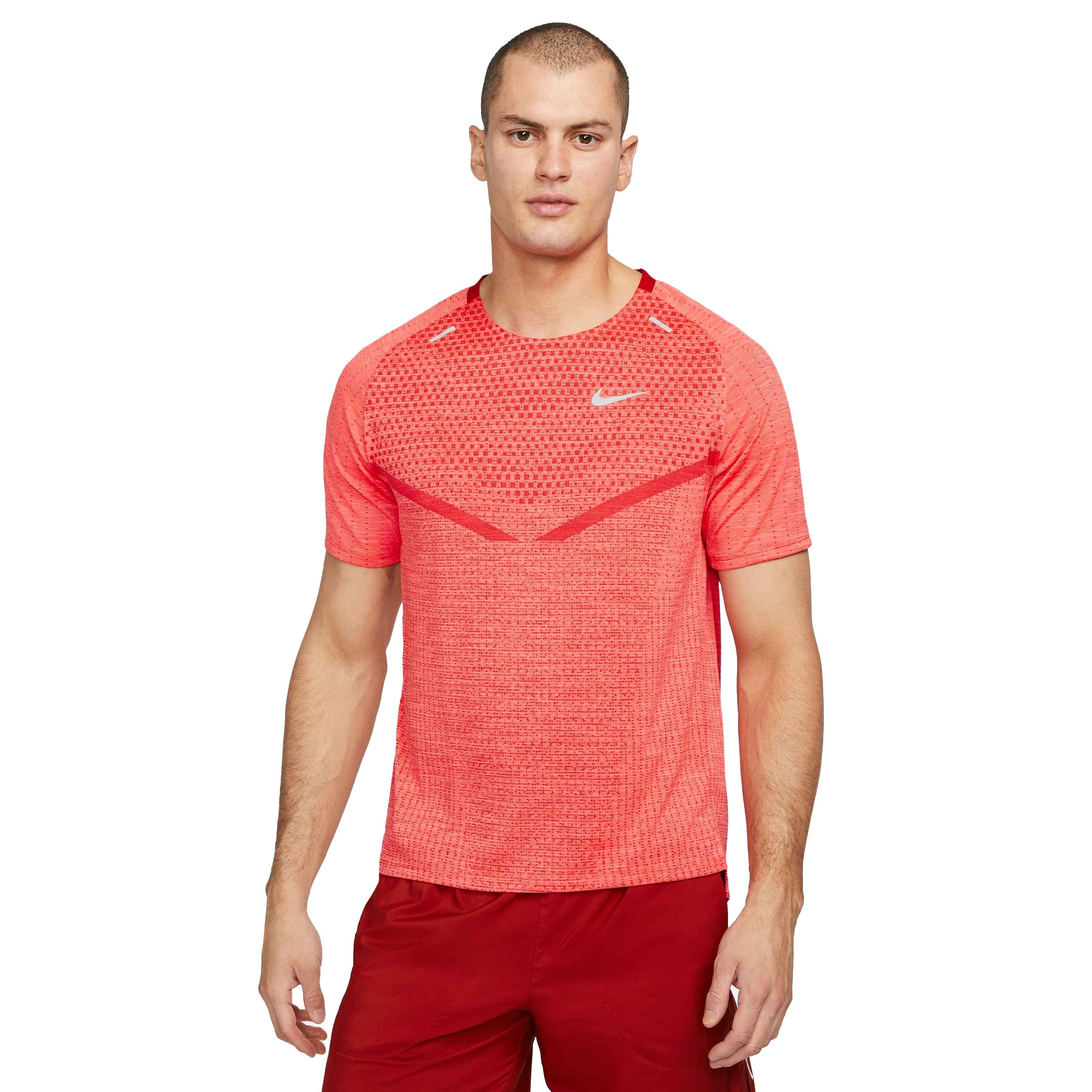 color: RED