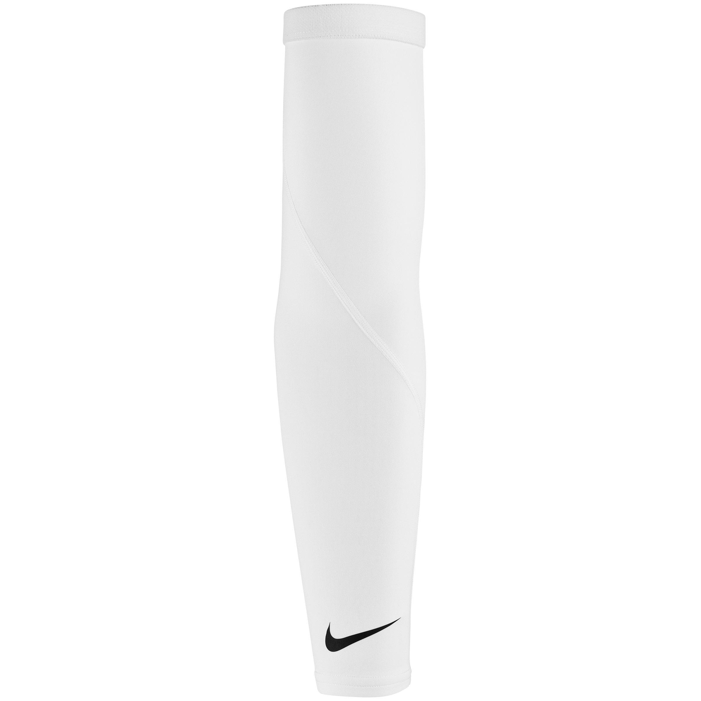 Color: WHITE/BLACK