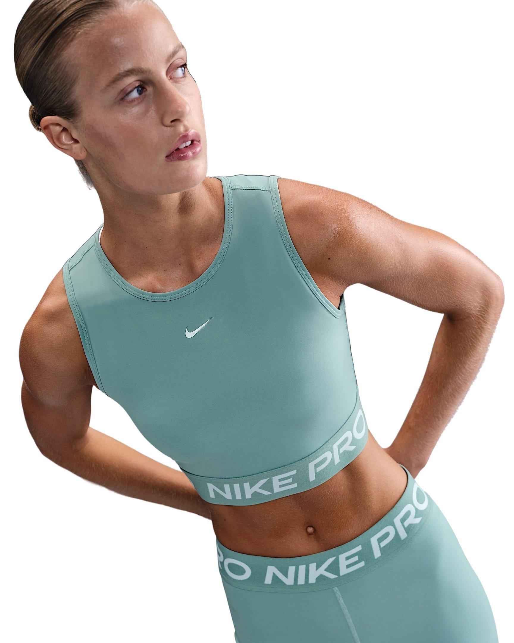 Color: GREEN