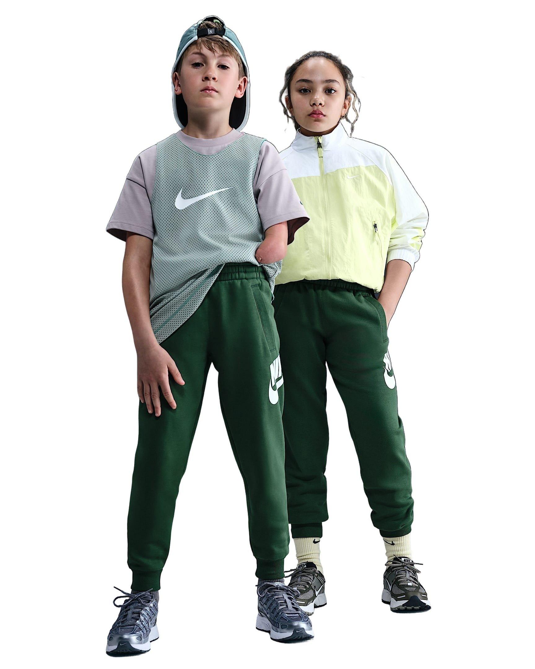 Color: GREEN