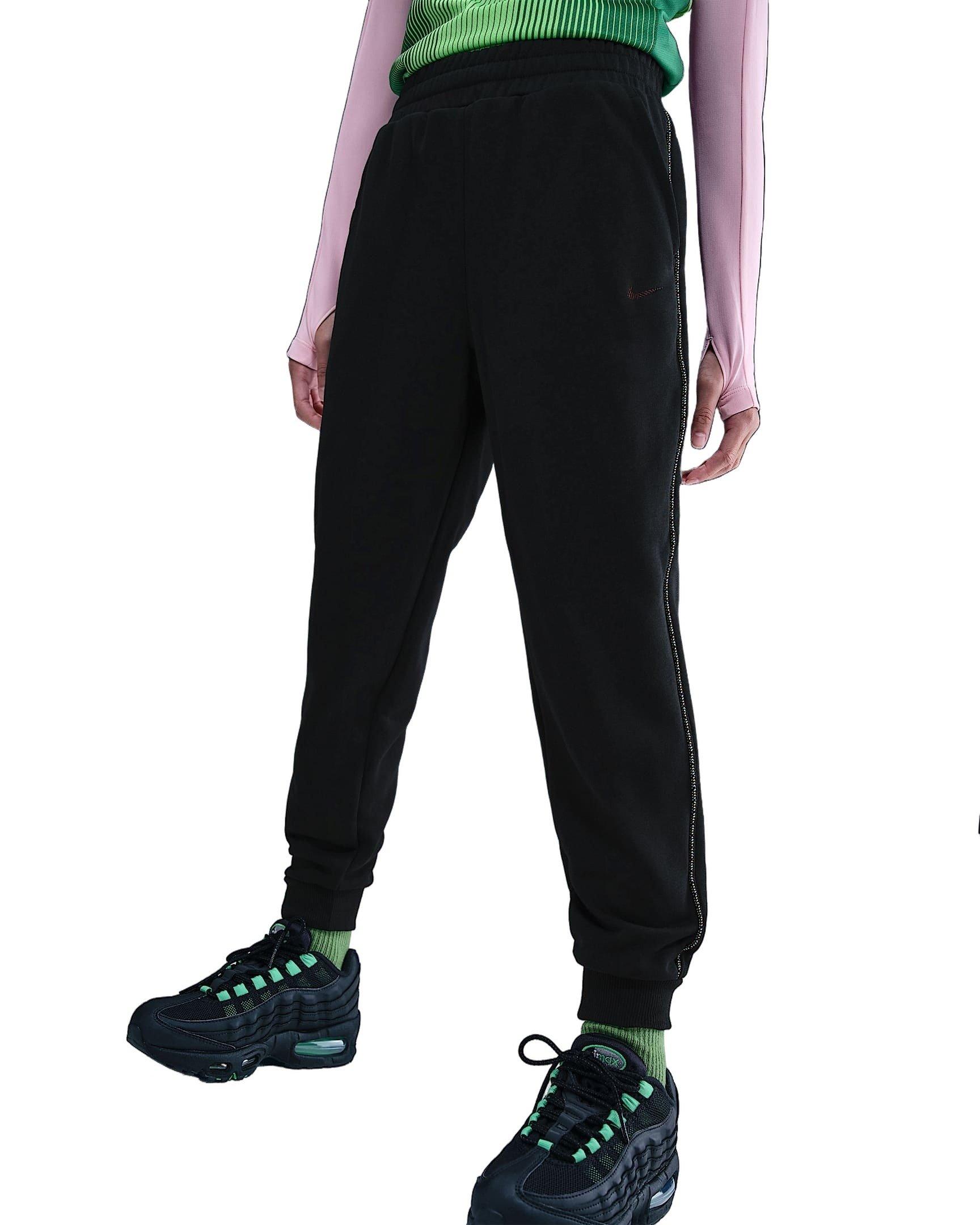 Color: BLACK