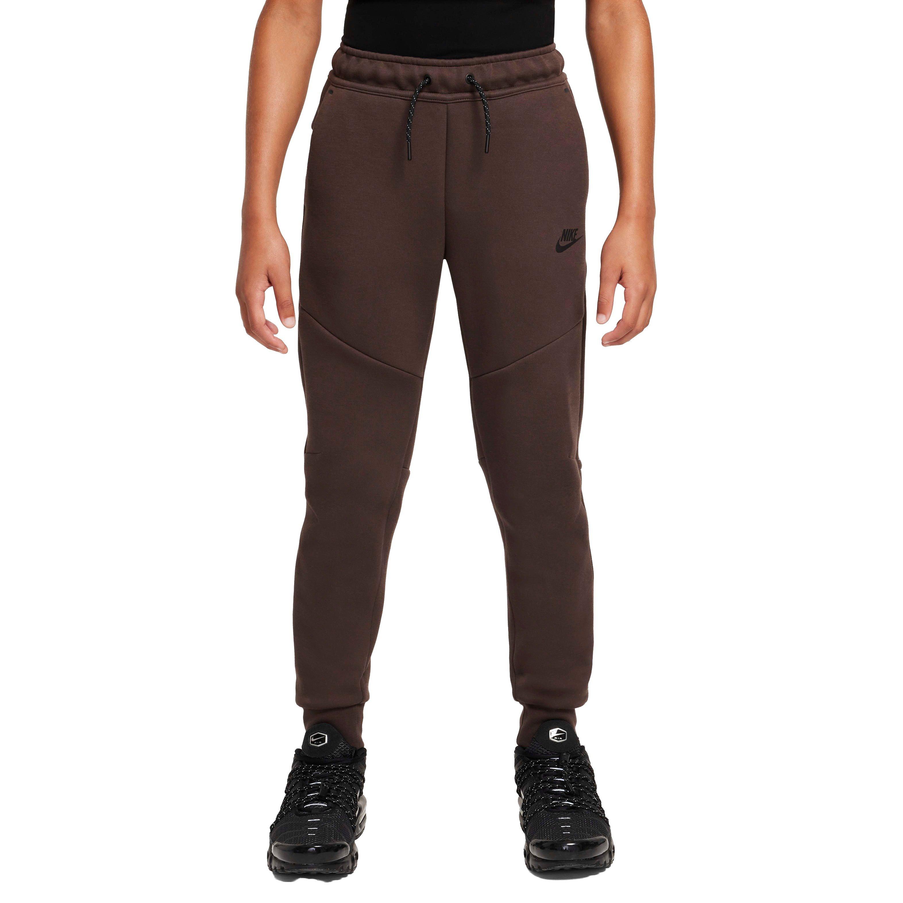 Color: BROWN