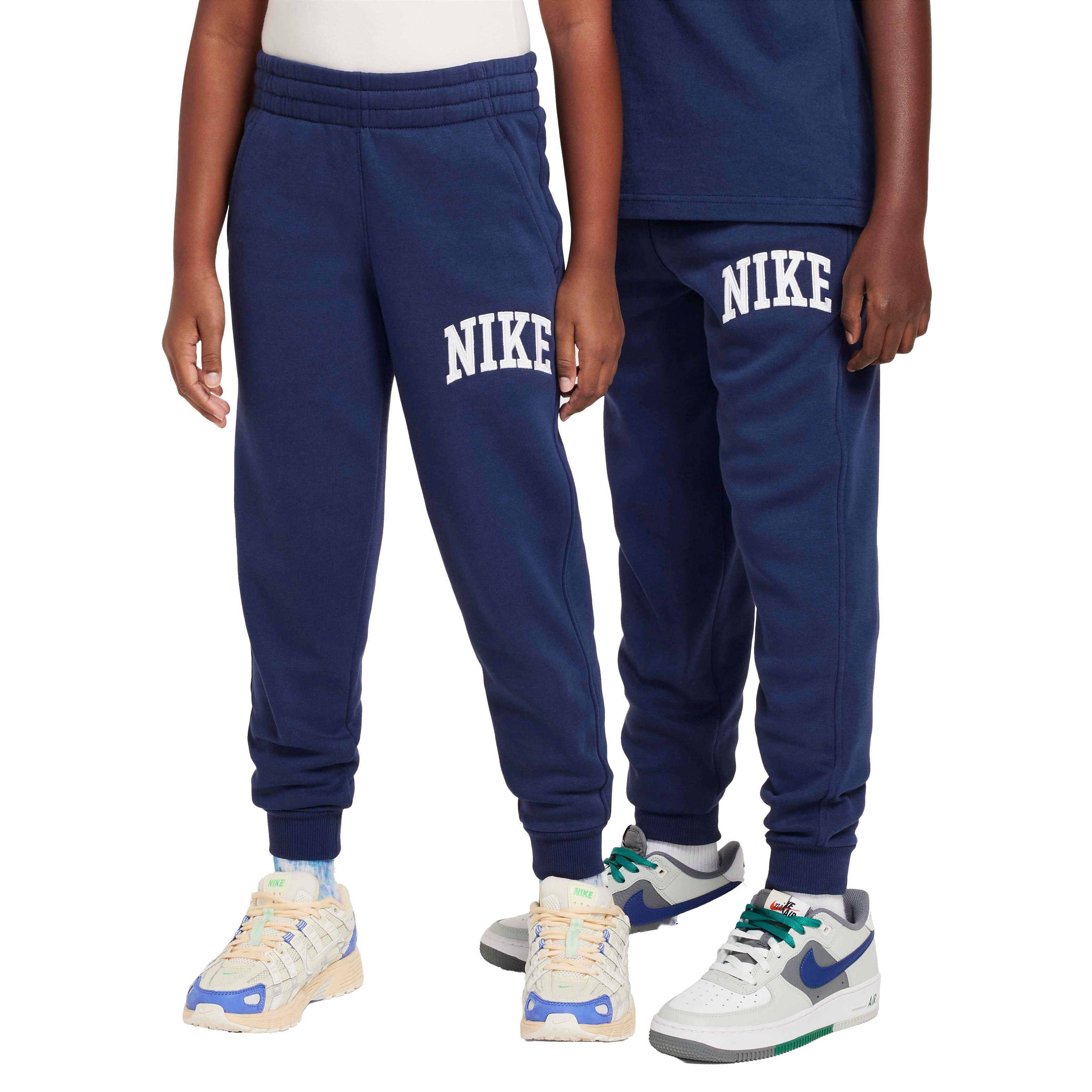 Color: NAVY