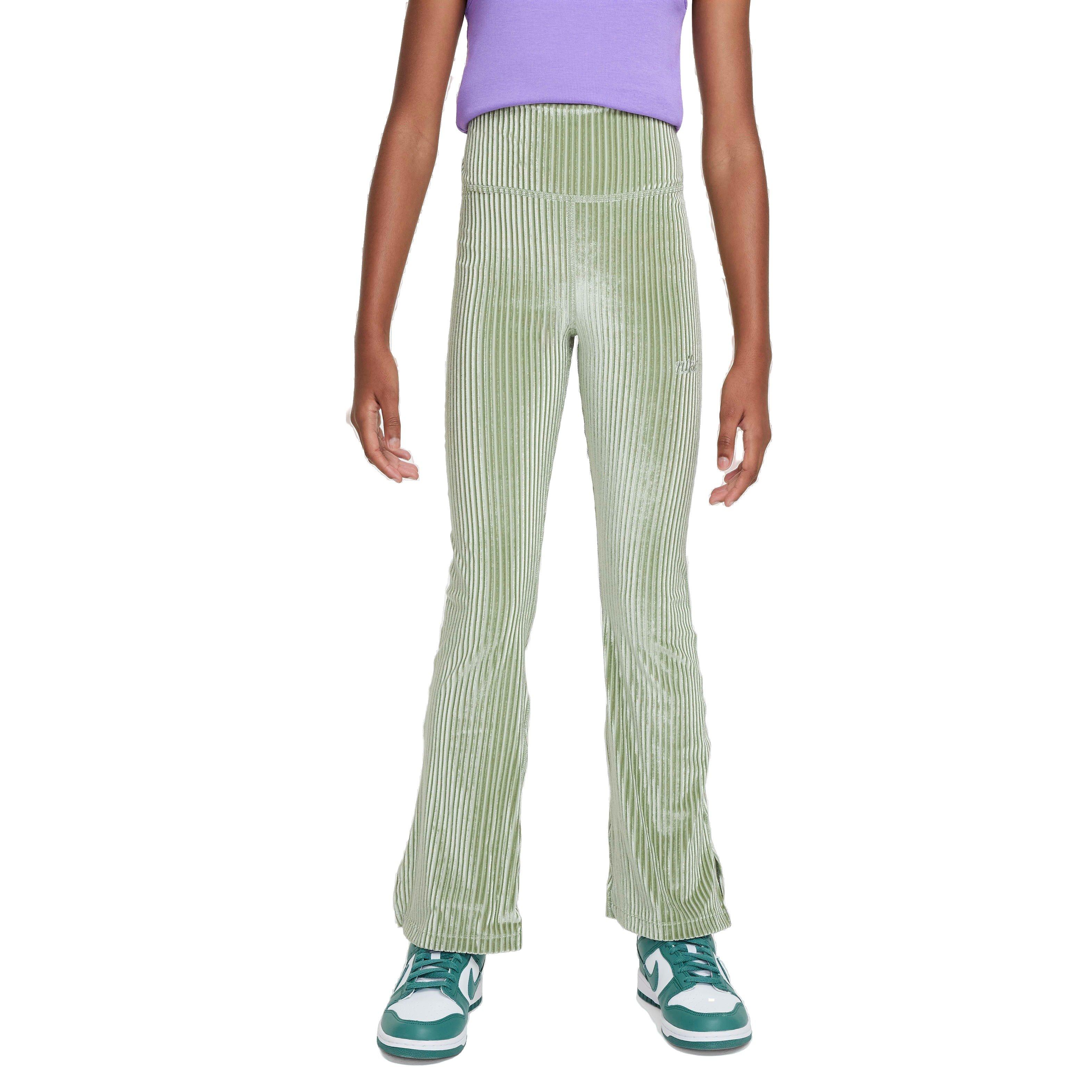 Color: GREEN