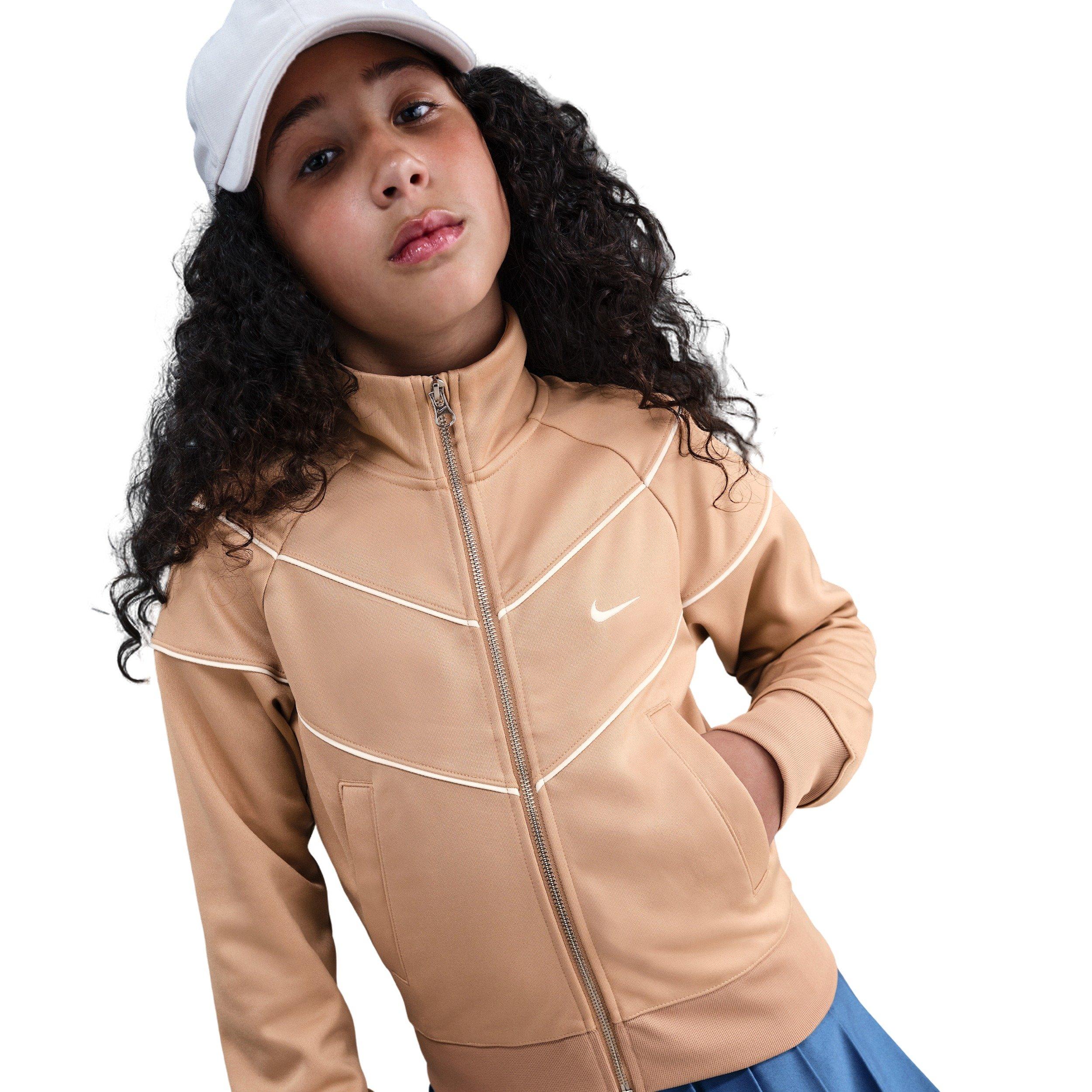 Color: BROWN