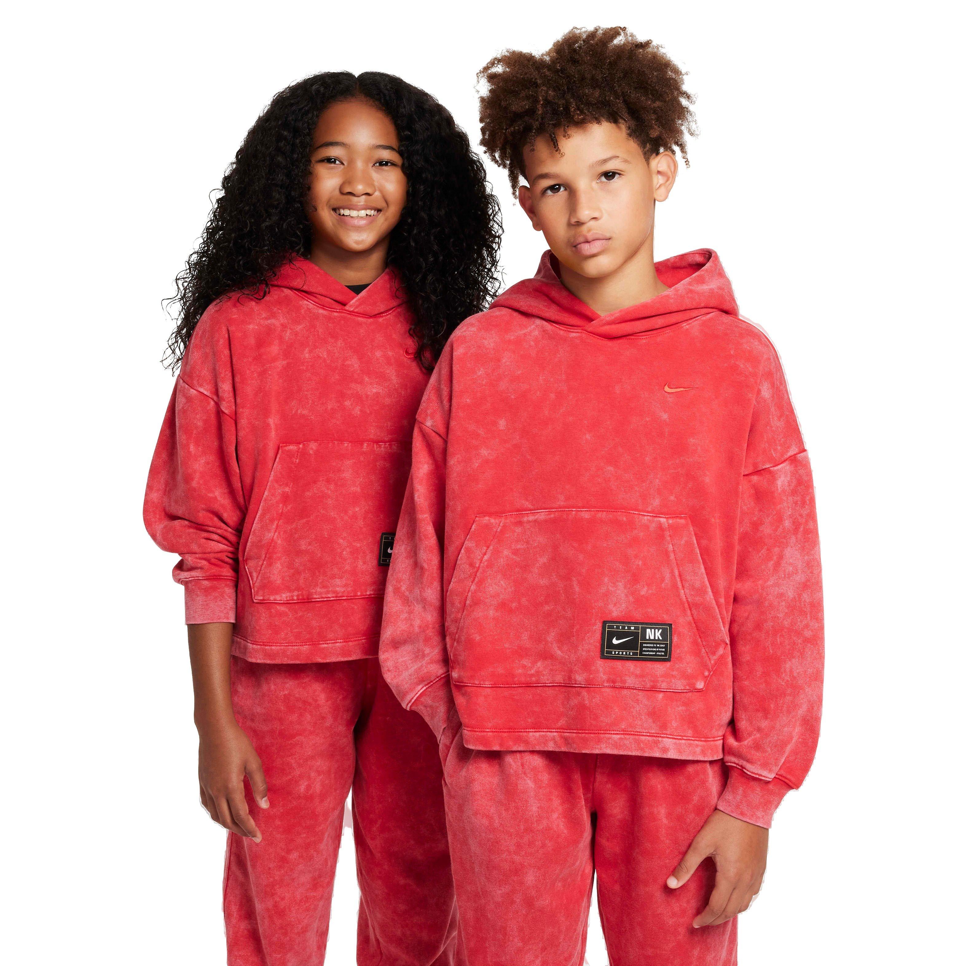 Color: RED