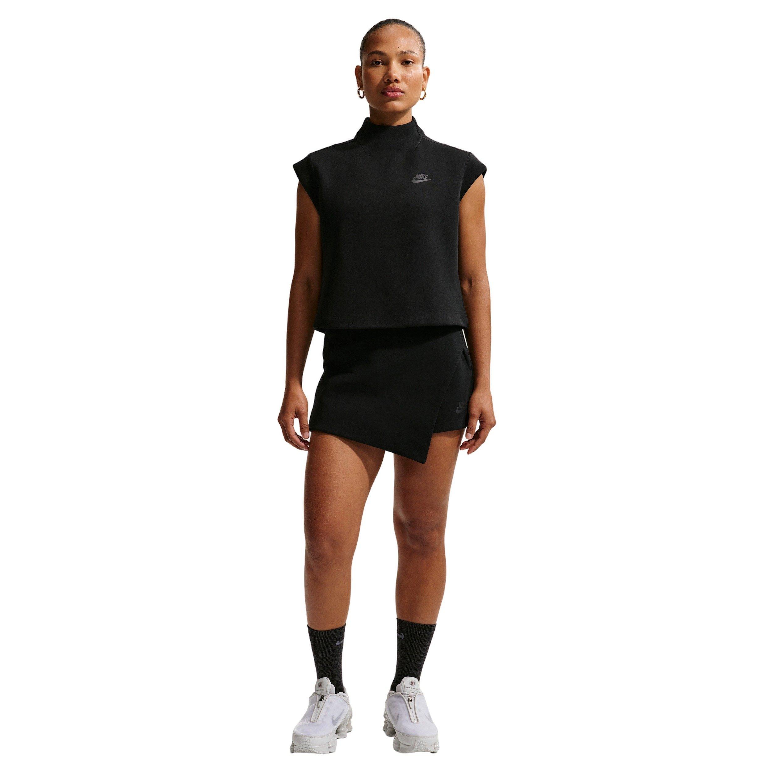 Color: BLACK