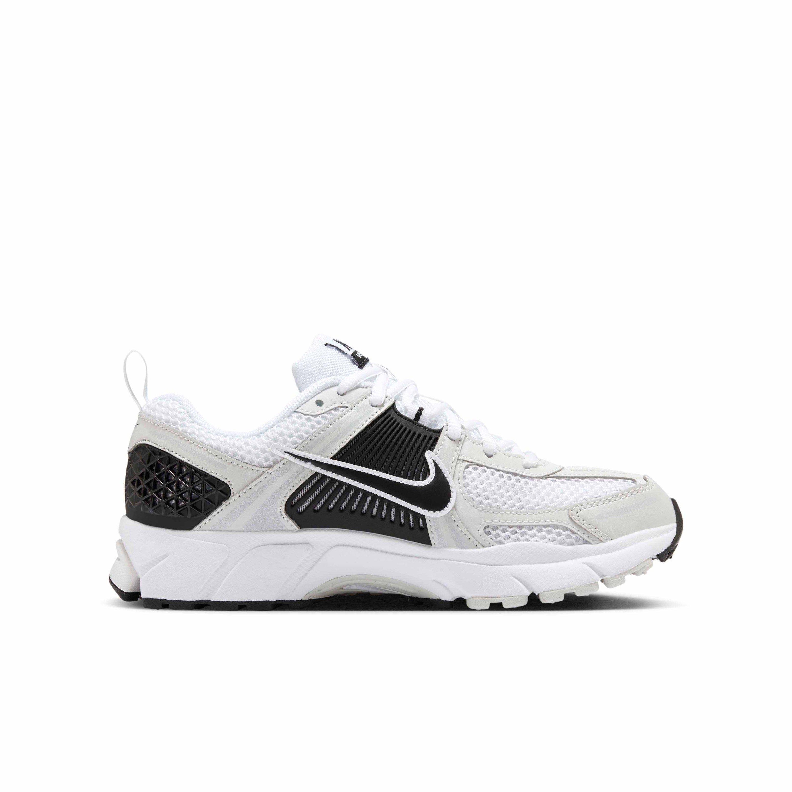 Color: WHITE/PLATINUM/PLATINUM/BLACK