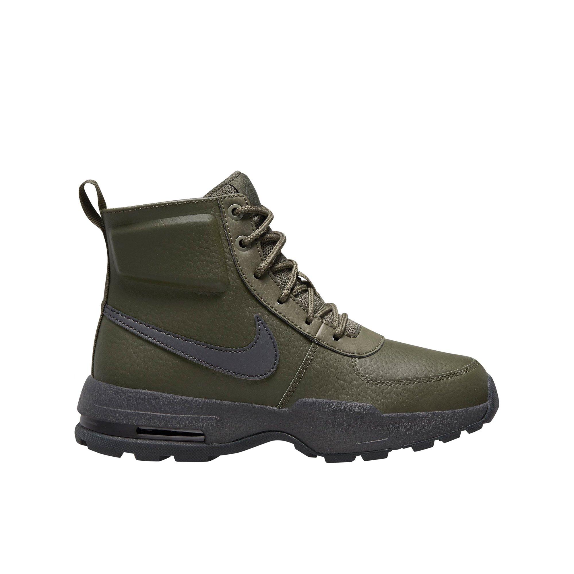 Color: KHAKI