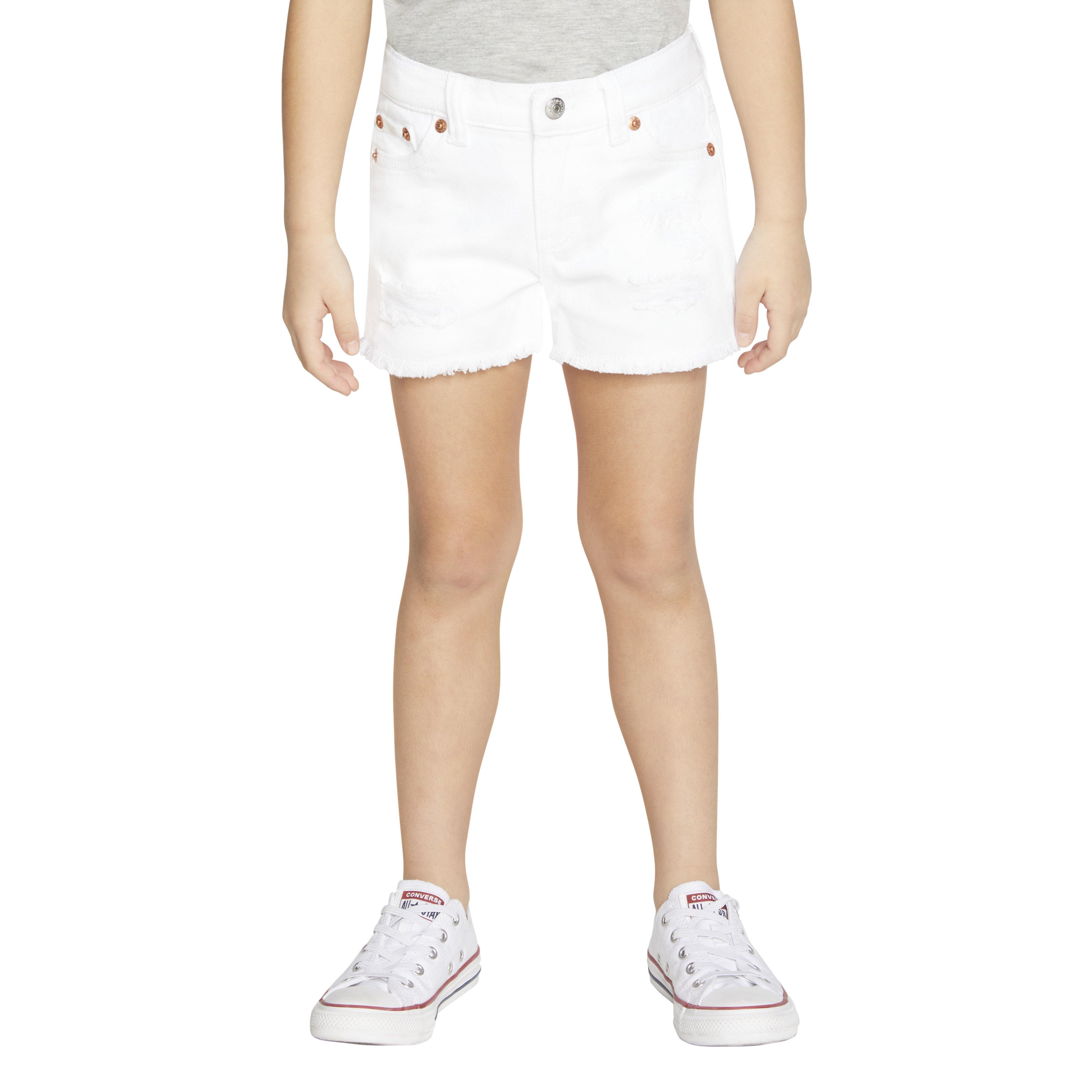 Color: WHITE