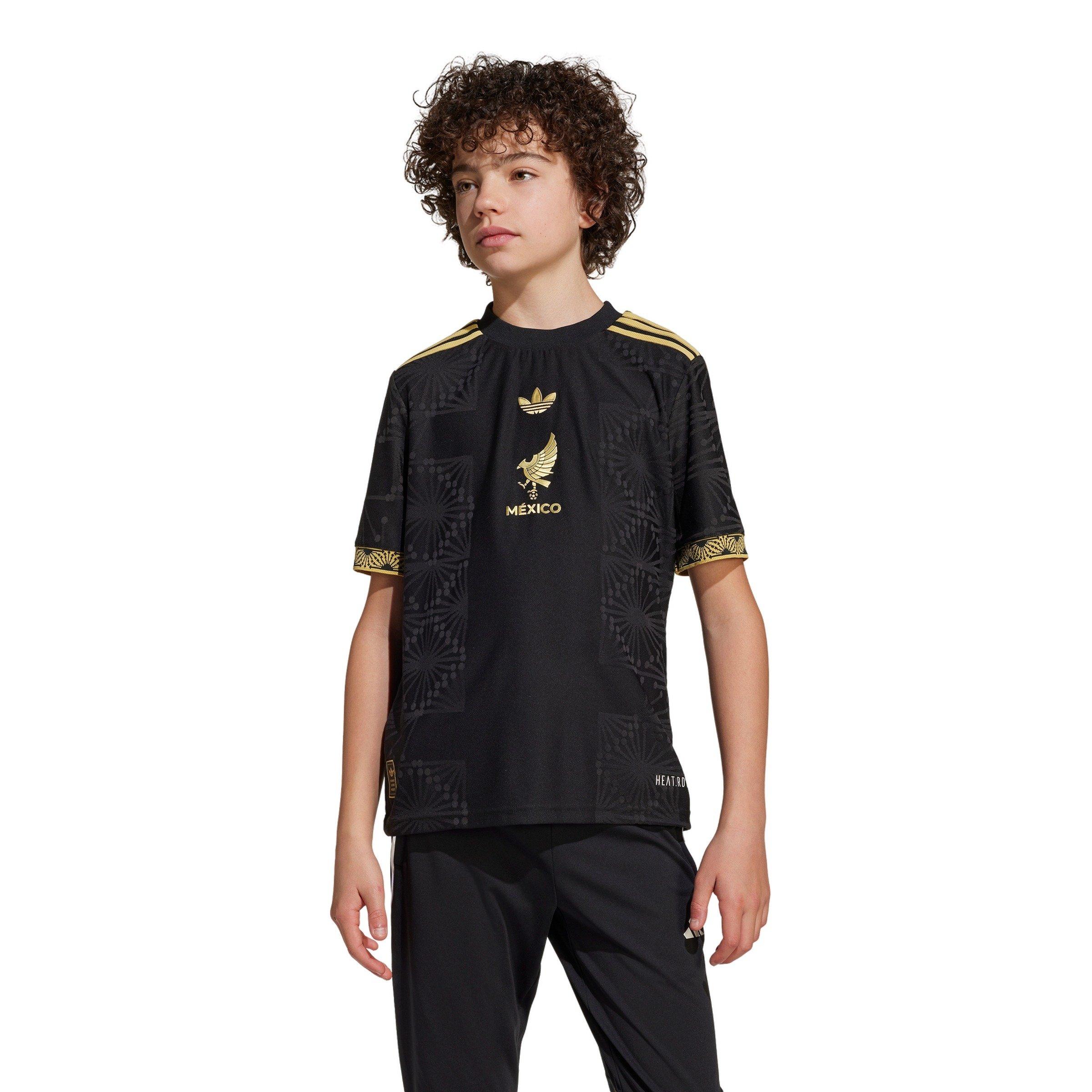 Color: BLACK