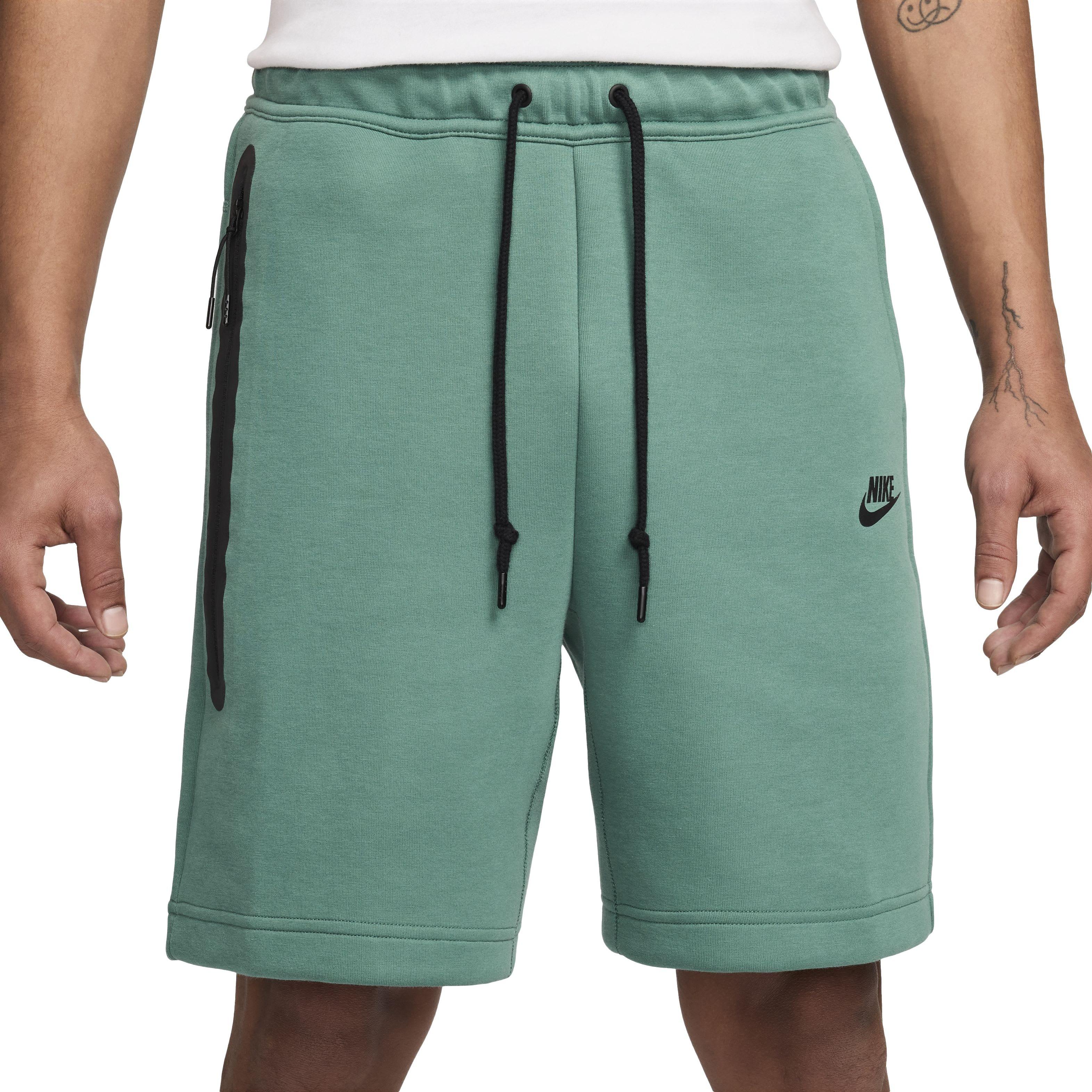 Color: GREEN