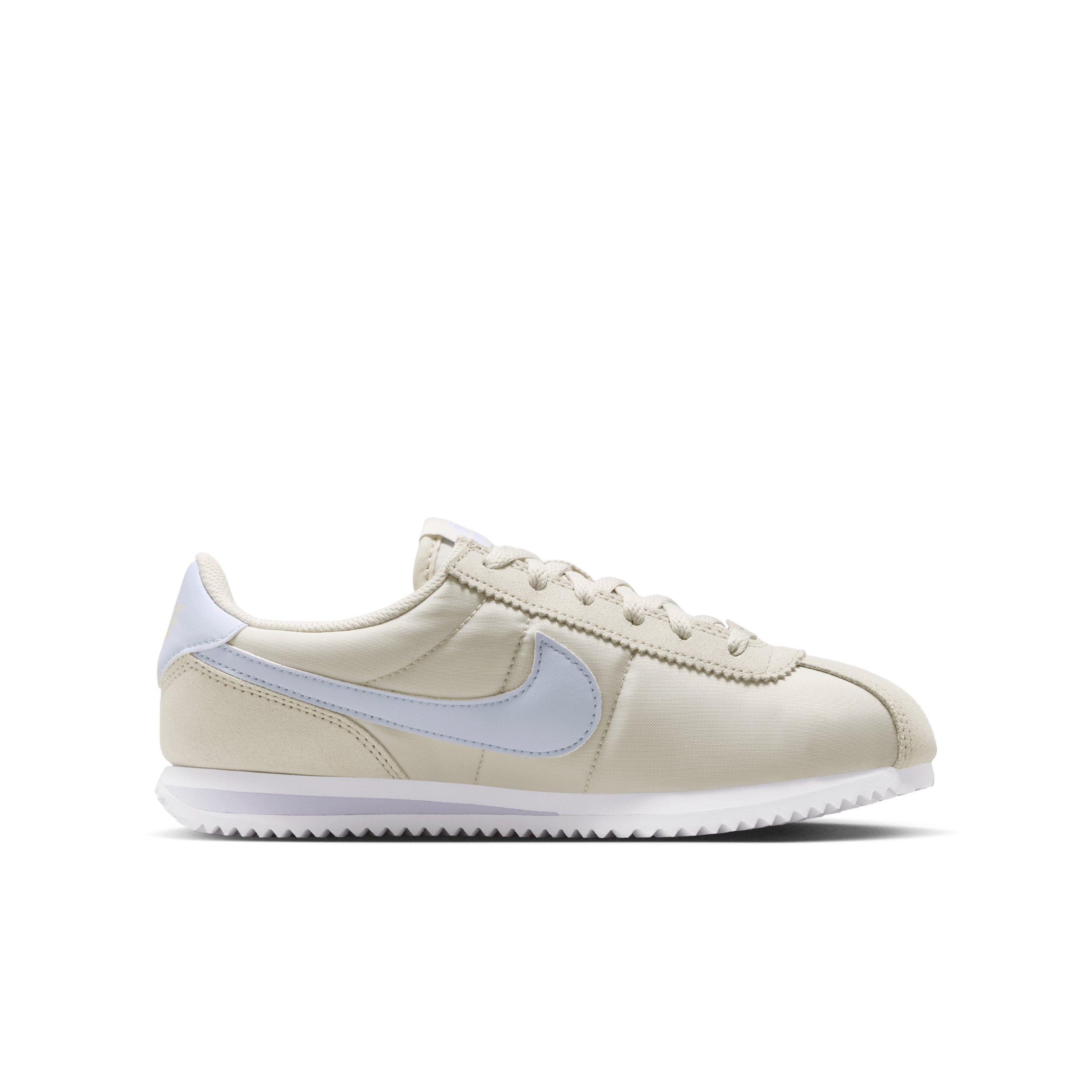 Color: LT BONE/WHITE/WHITE/GHOST