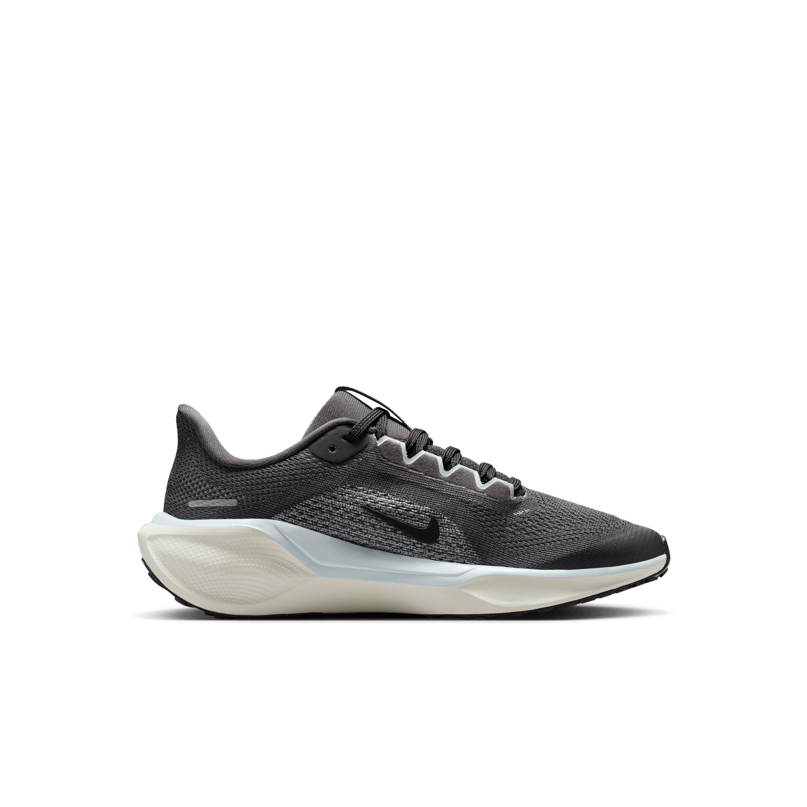 Color: MD ASH/PLATINUM/IVORY/BLACK