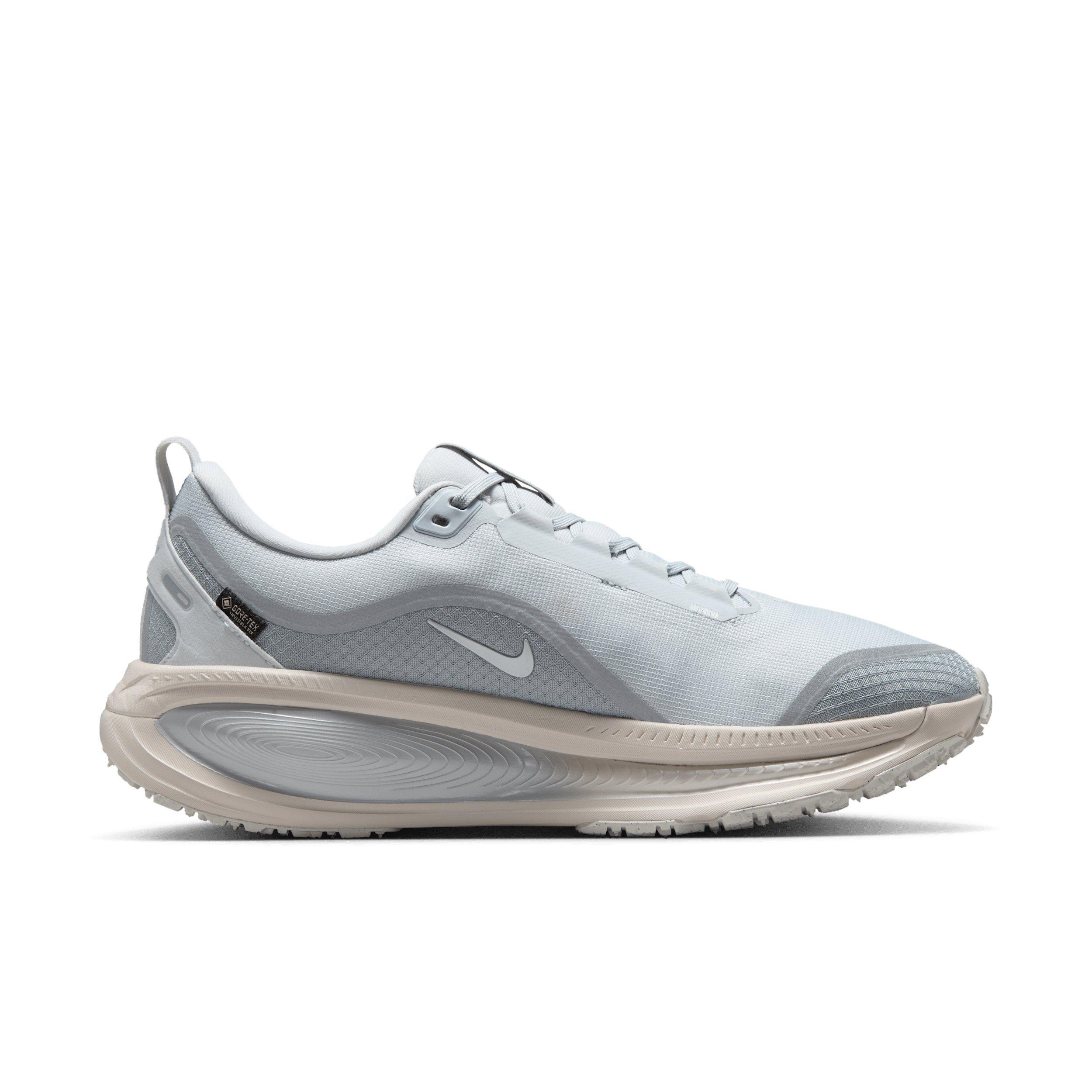 Color: PLATINUM/LT PUMICE/GREEN/SILVER