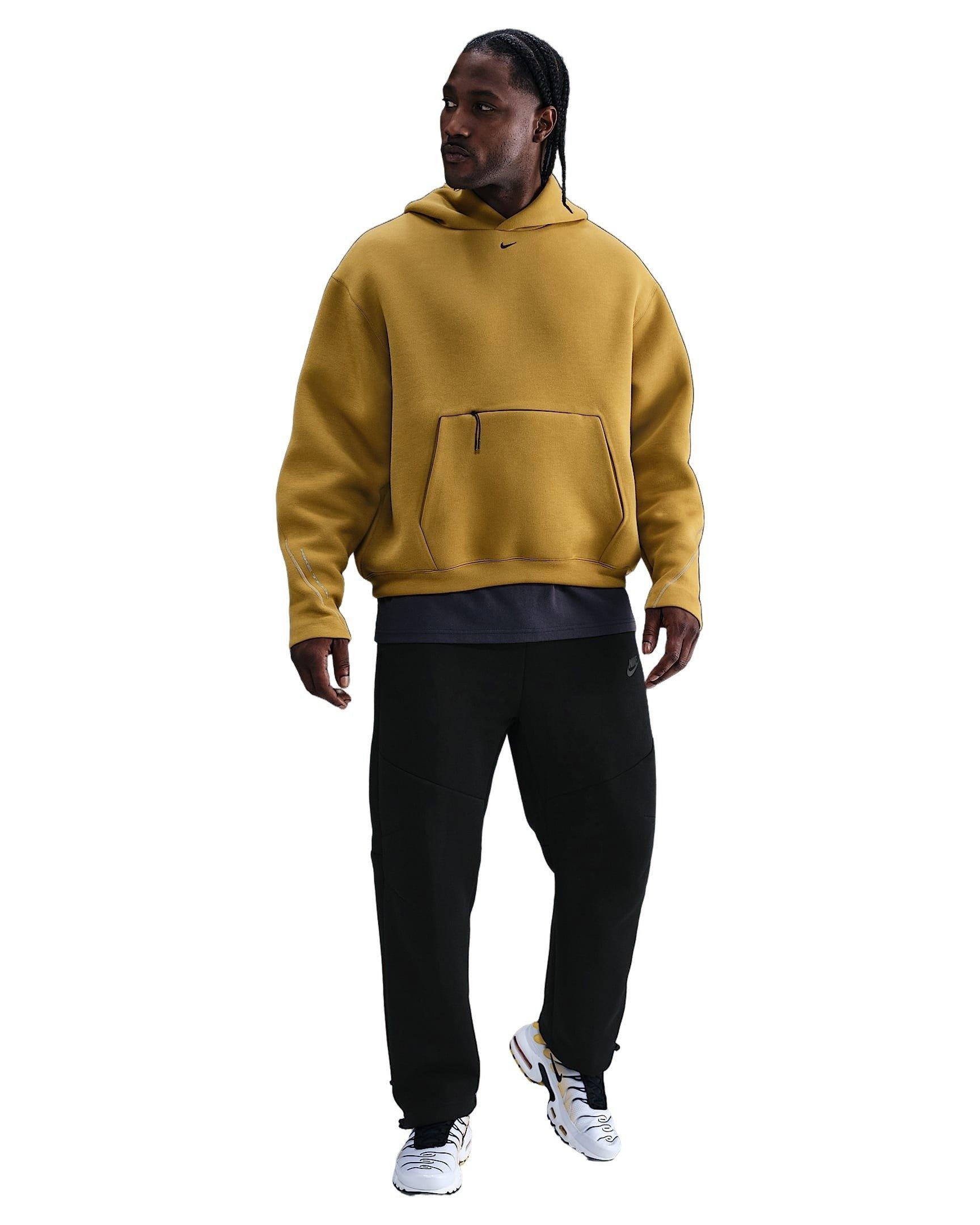 Color: BLACK