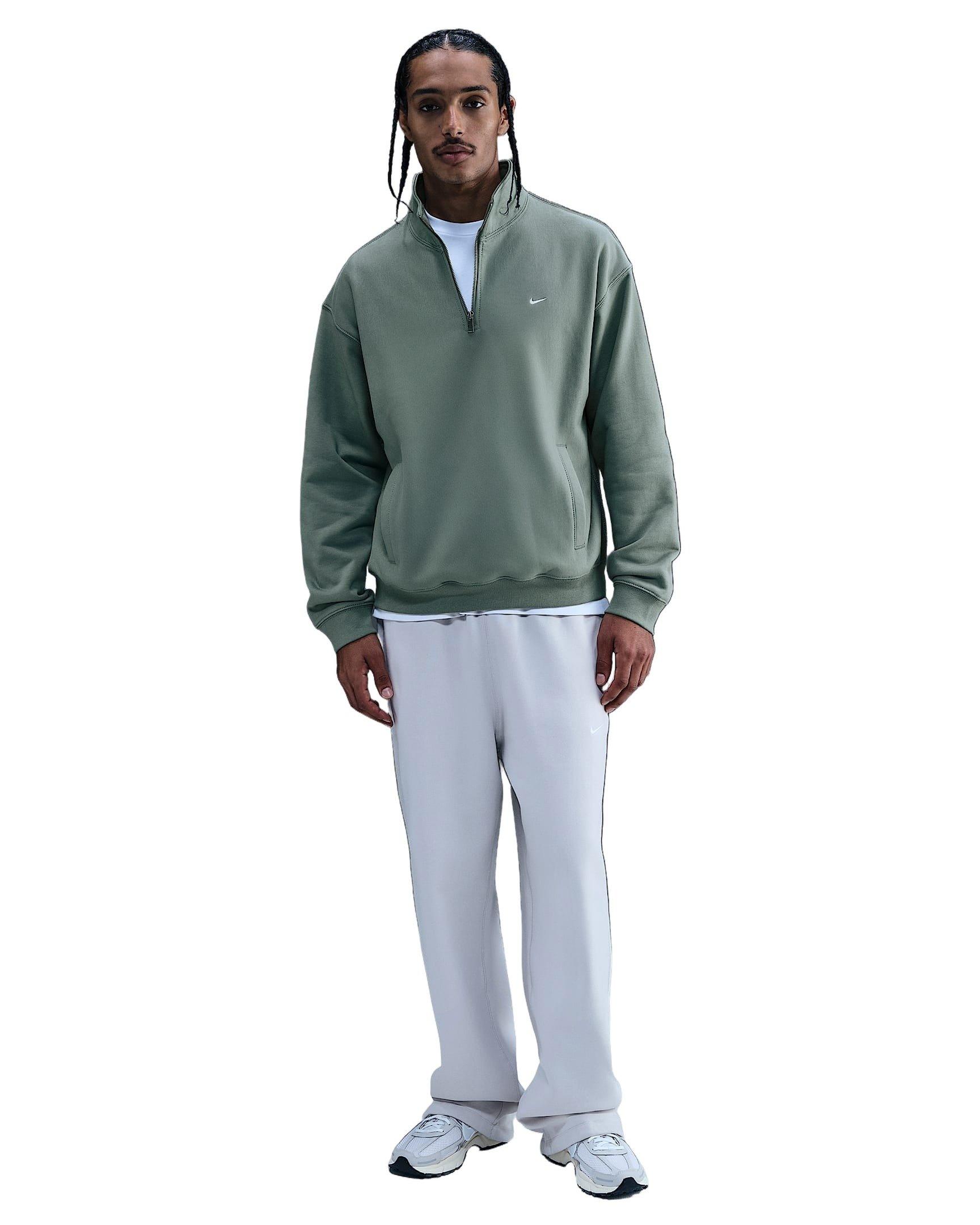Color: GREEN
