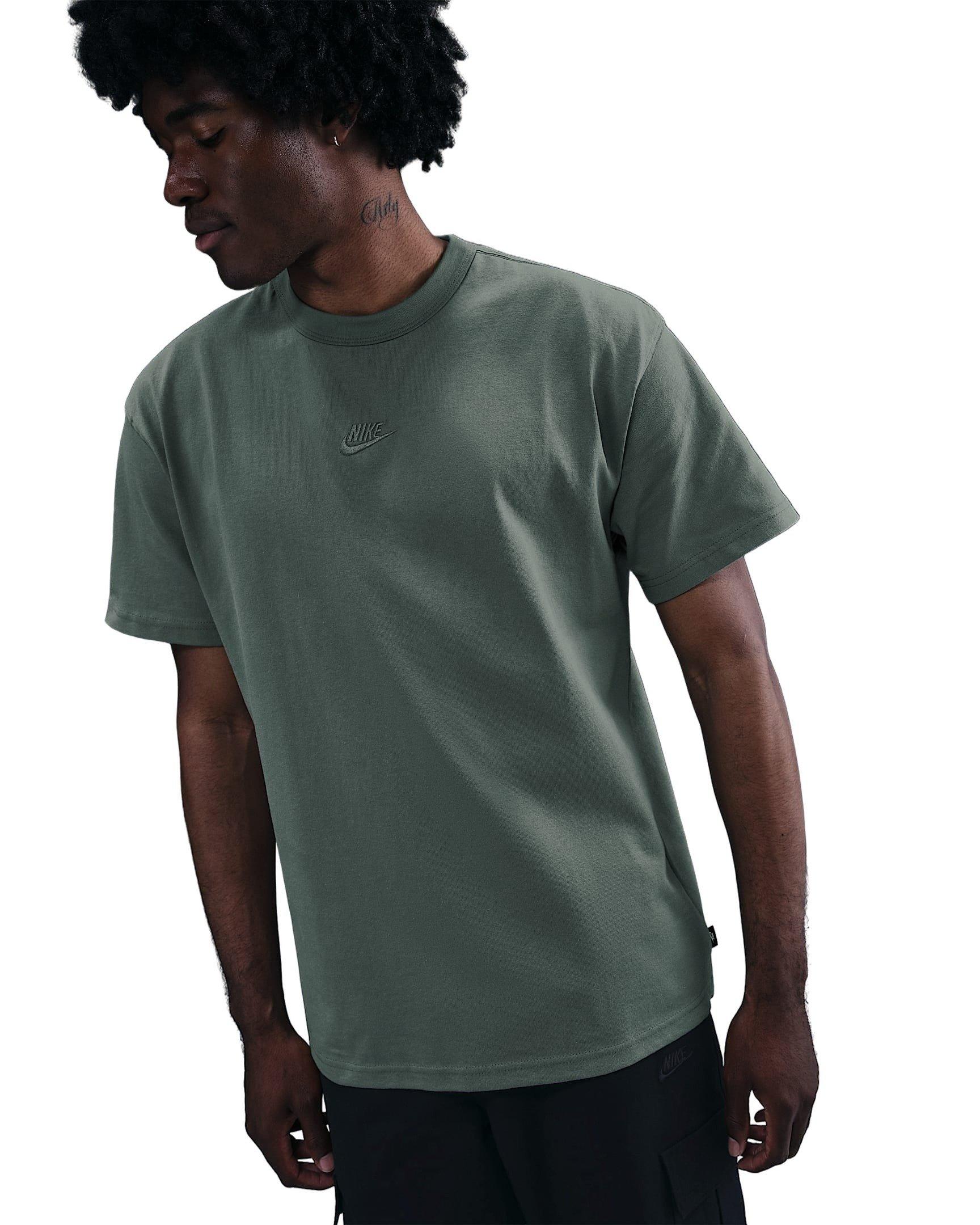 Color: GREEN