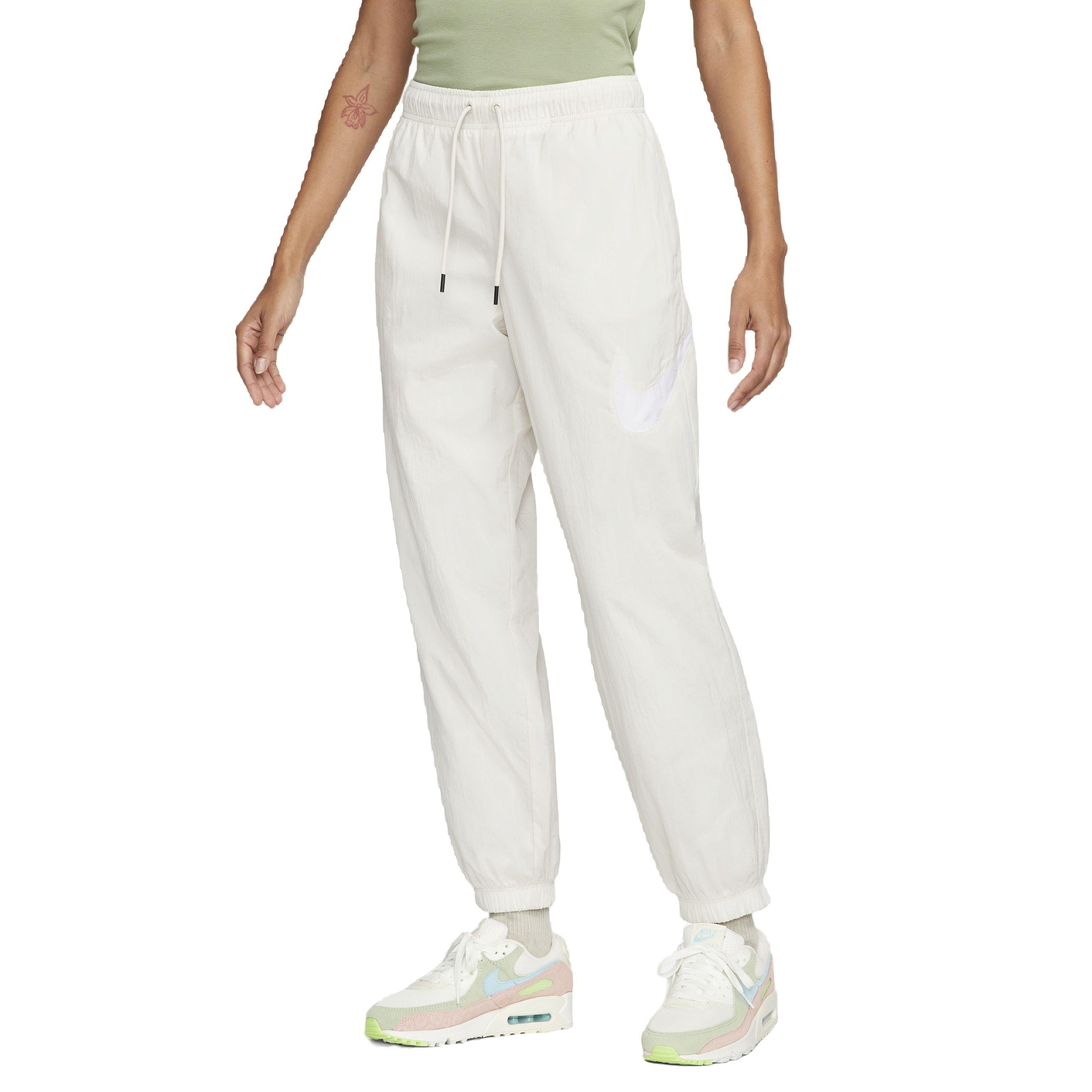 Color: WHITE