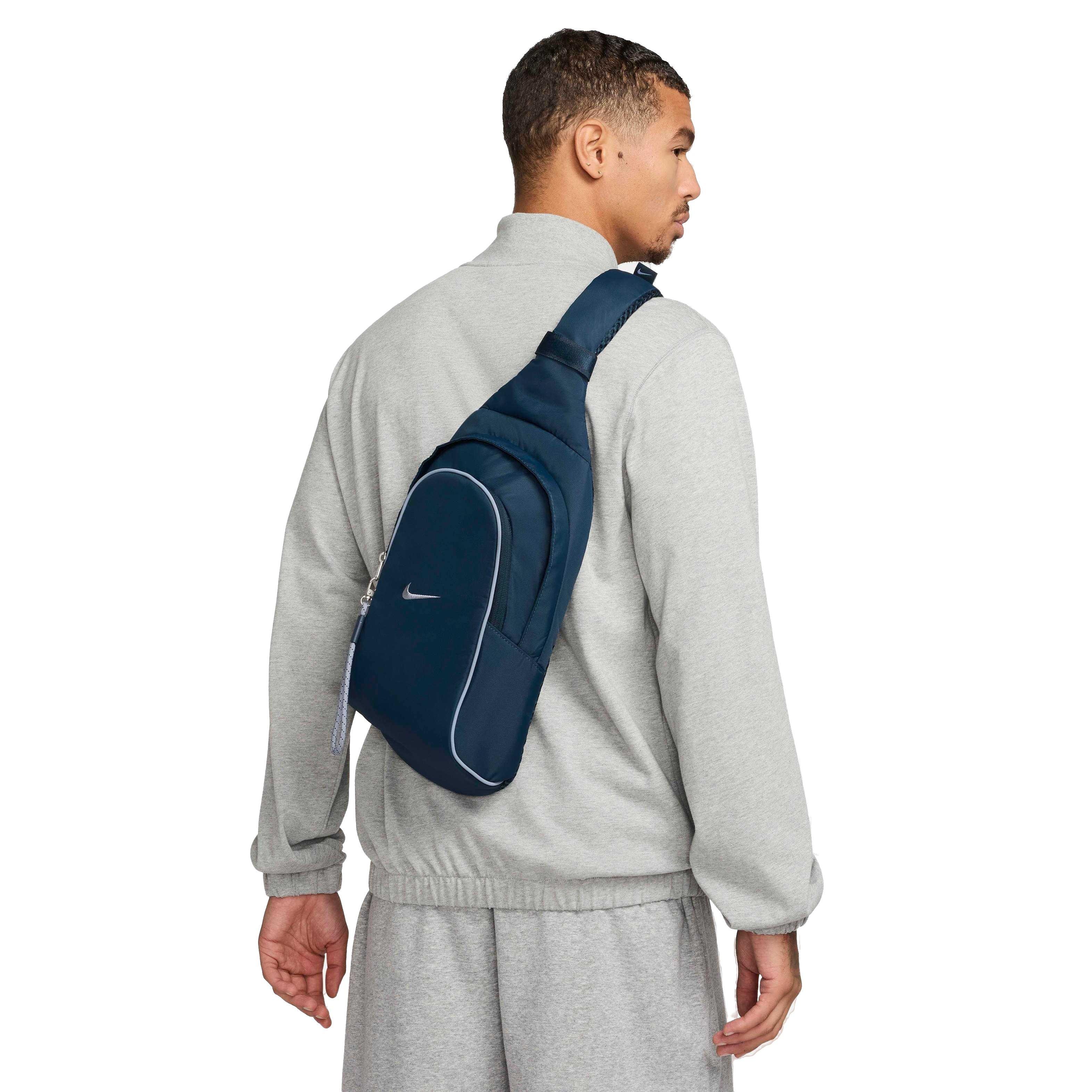 Color: NAVY