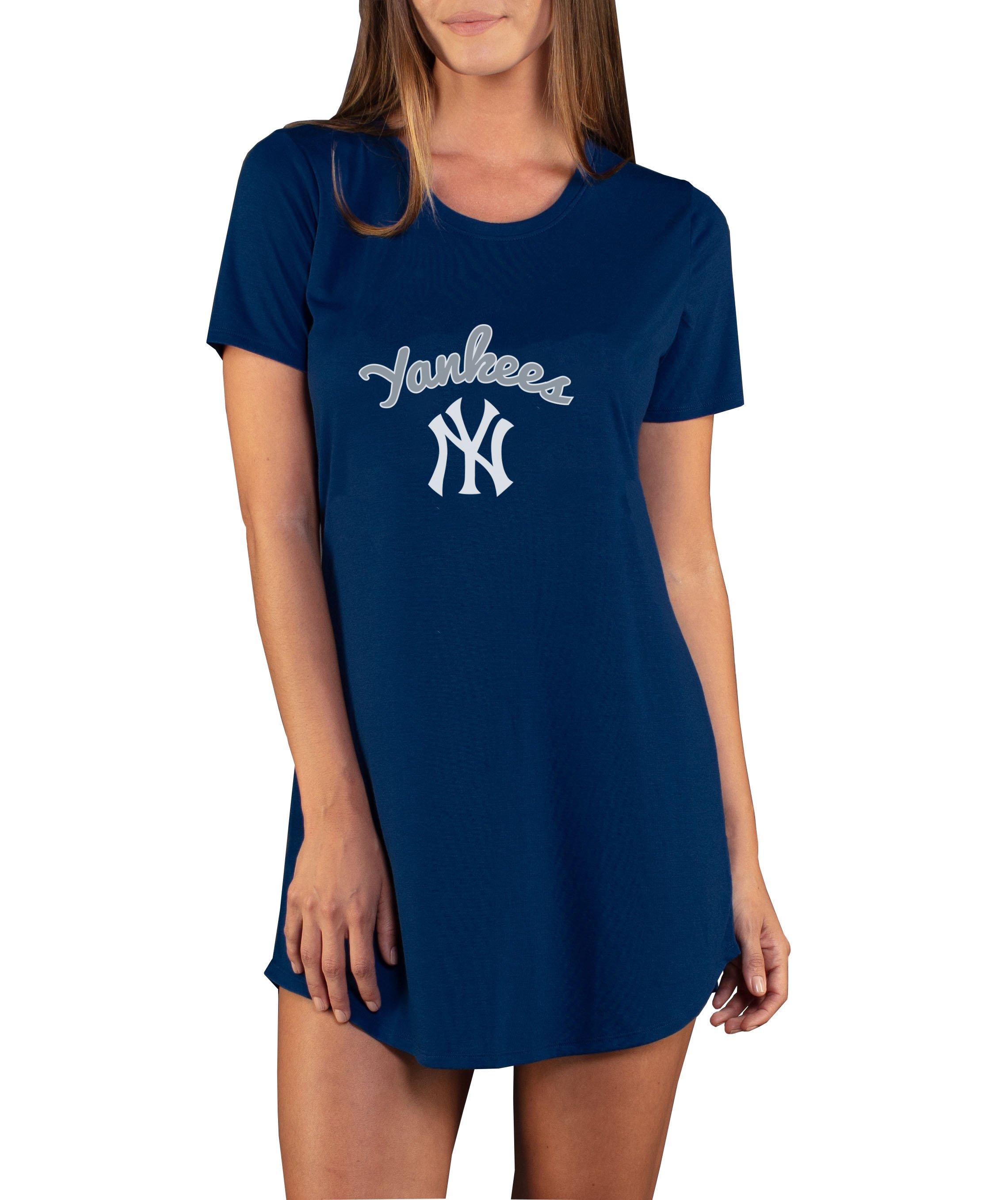 Color: NAVY