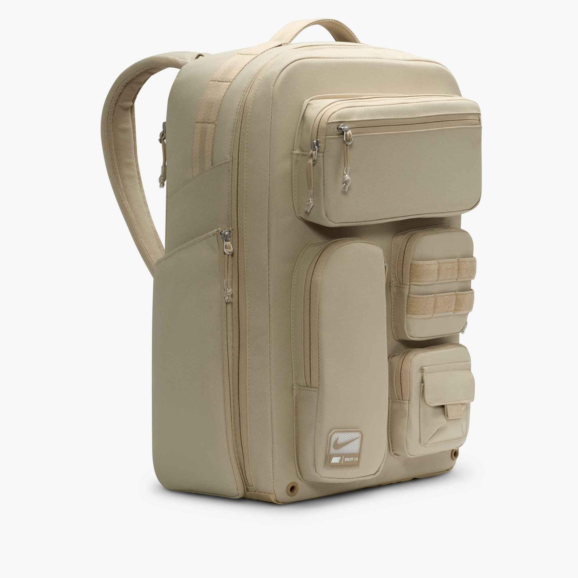 Color: KHAKI