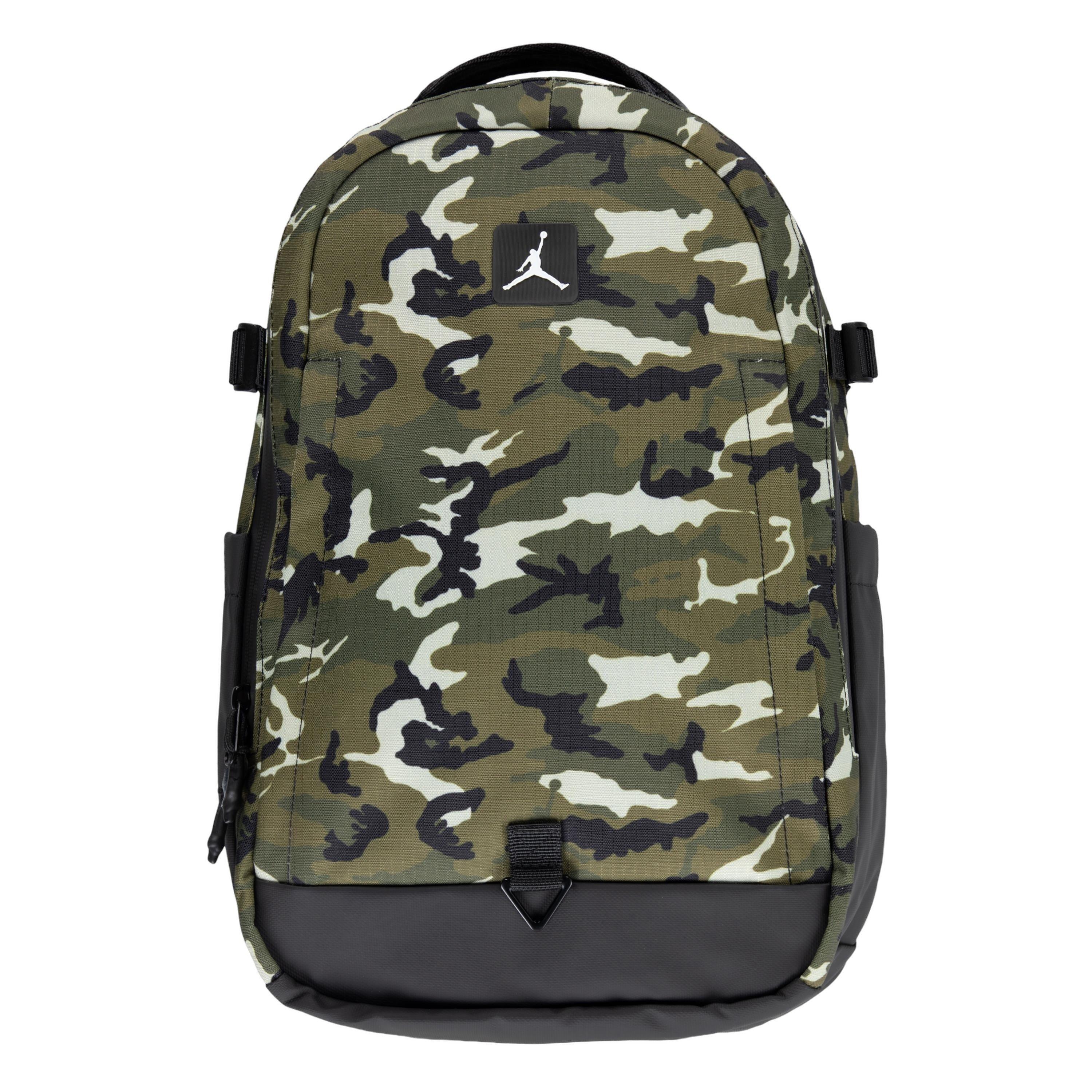 Color: CAMOUFLAGE