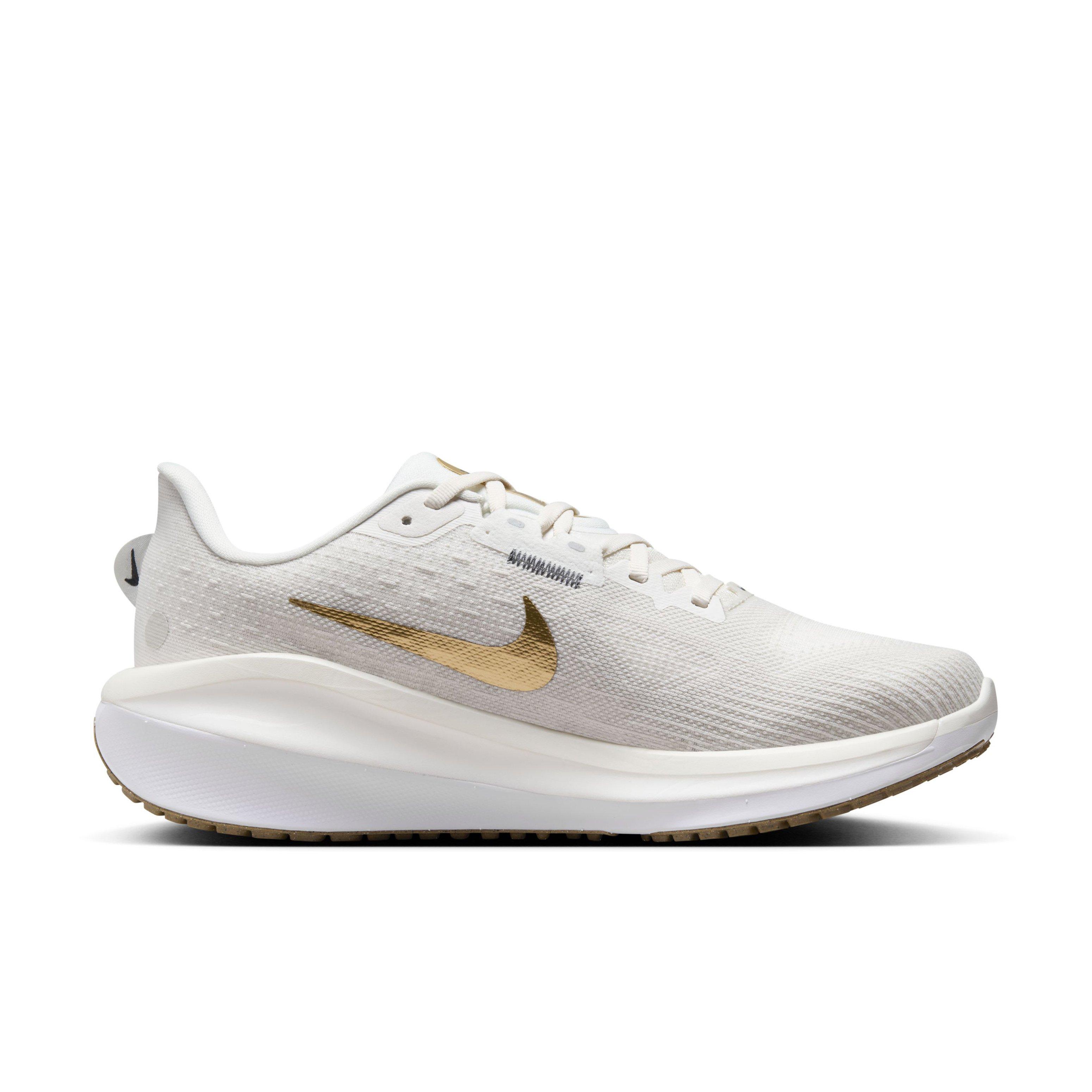 Color: PHANTOM/LT BONE/SAIL/GOLD