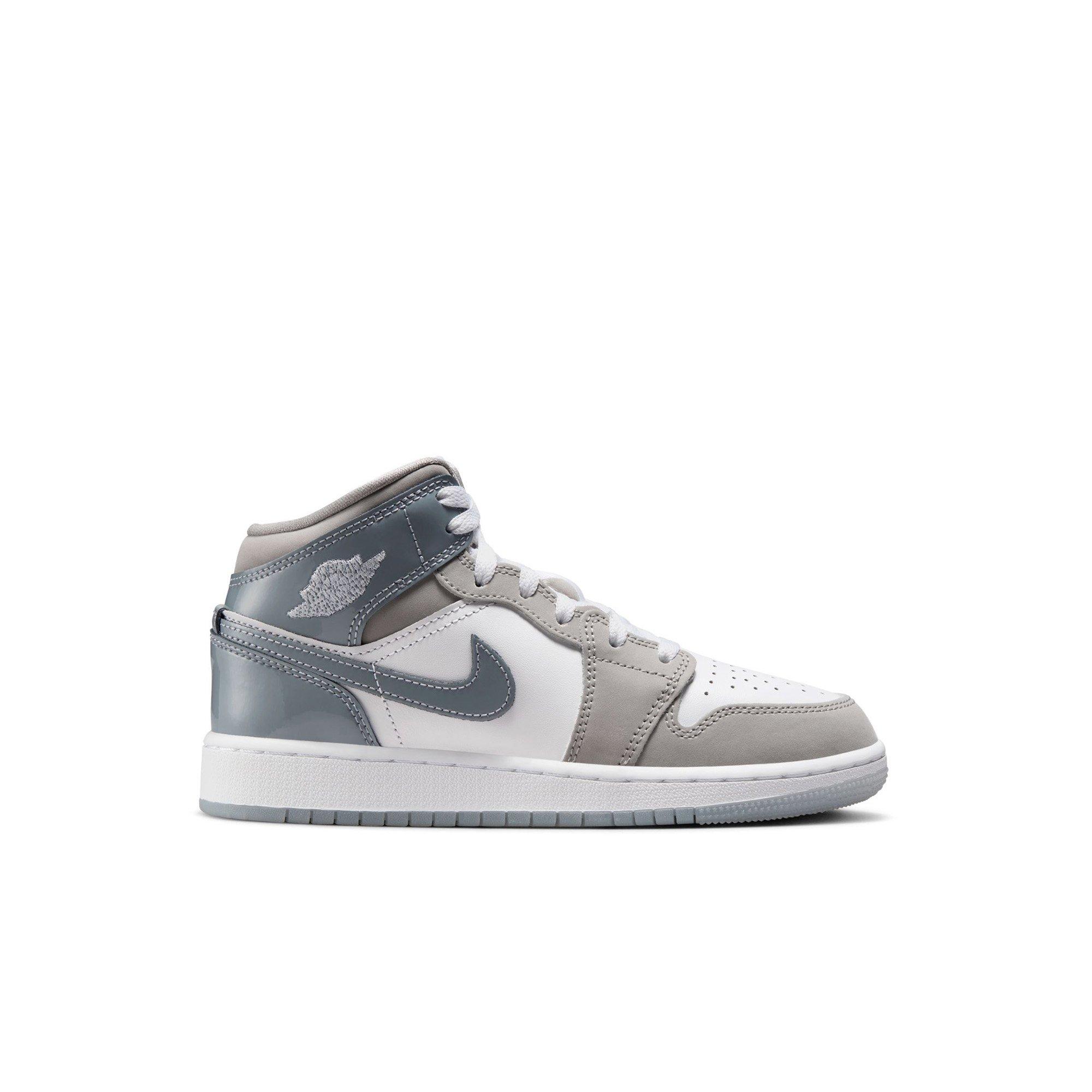 Color: GREY/WHITE
